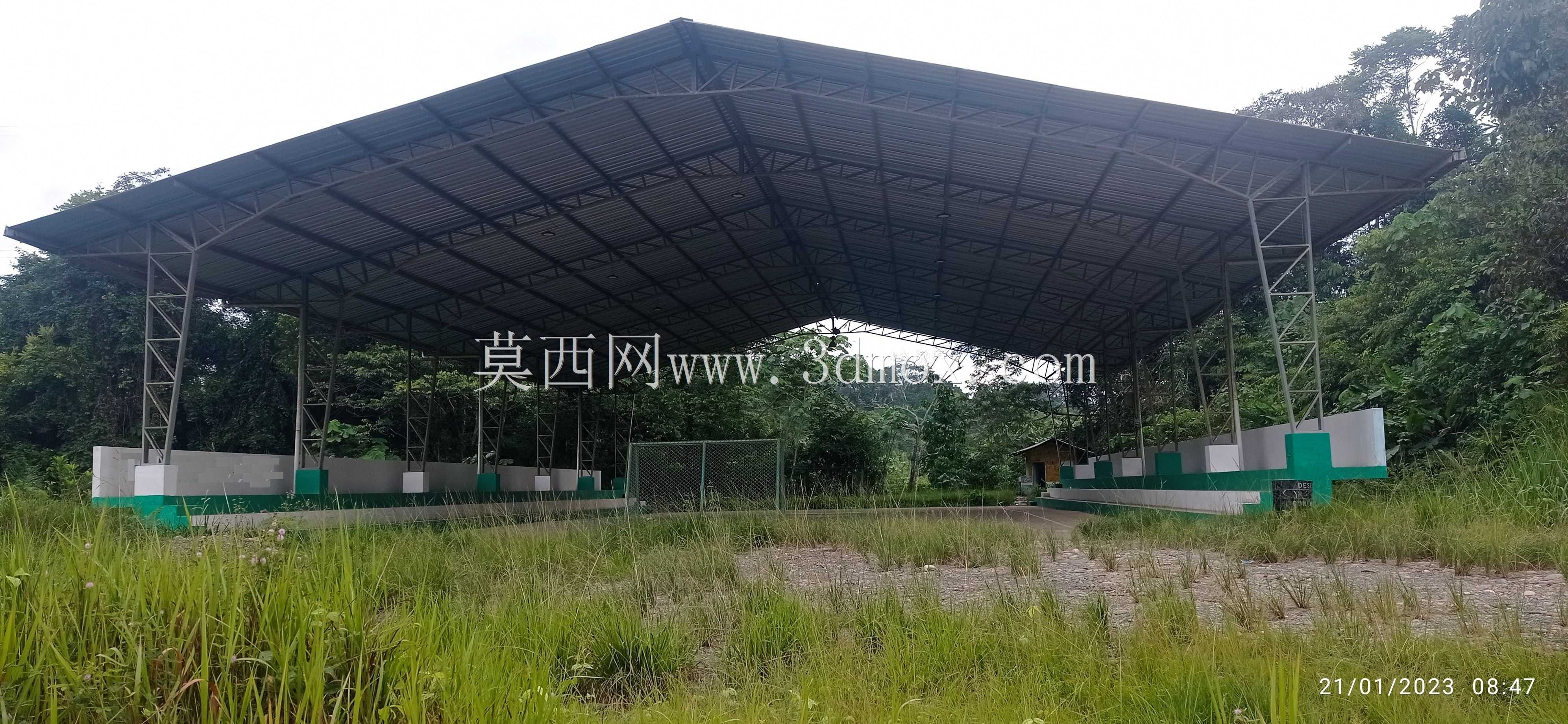 体育馆(Coliseo uso múltiple)36米x 24米