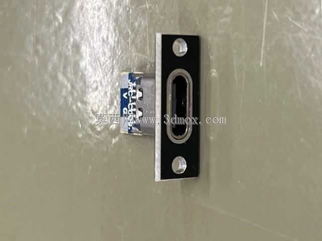 USB C型母壁挂