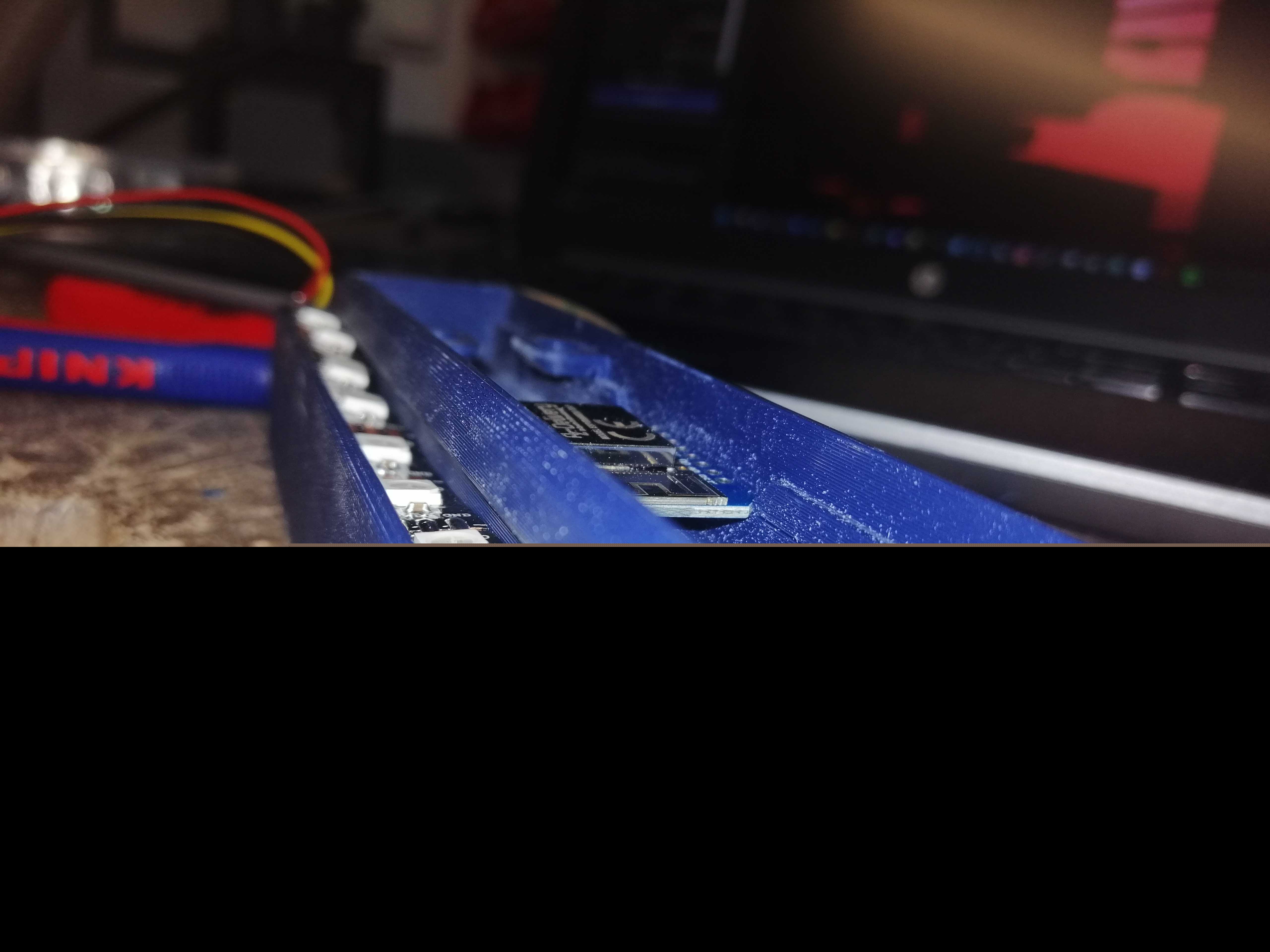 LED 标牌 - 数字 LED WI-FI 和 WLED