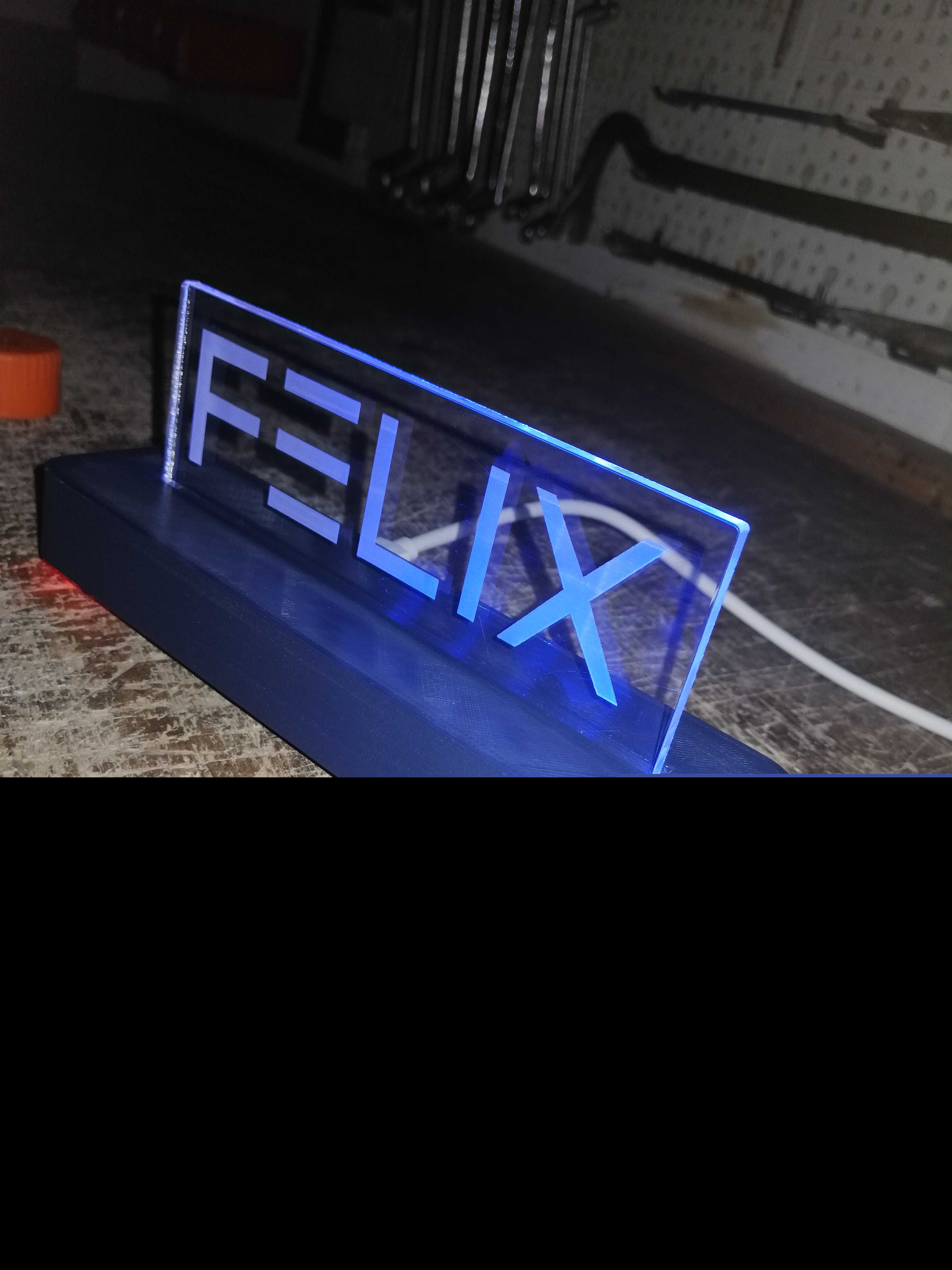 LED 标牌 - 数字 LED WI-FI 和 WLED