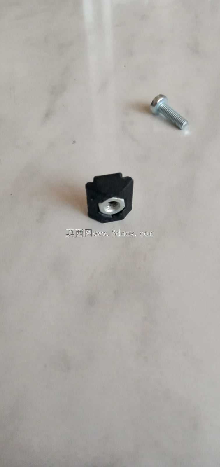����20x20�������Ͳĵ�M3��ĸ