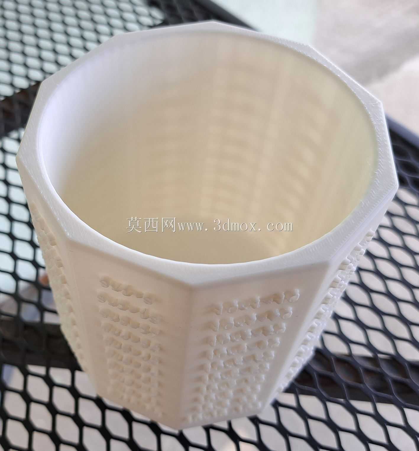 一个带乘法表的十边形铅笔盒
