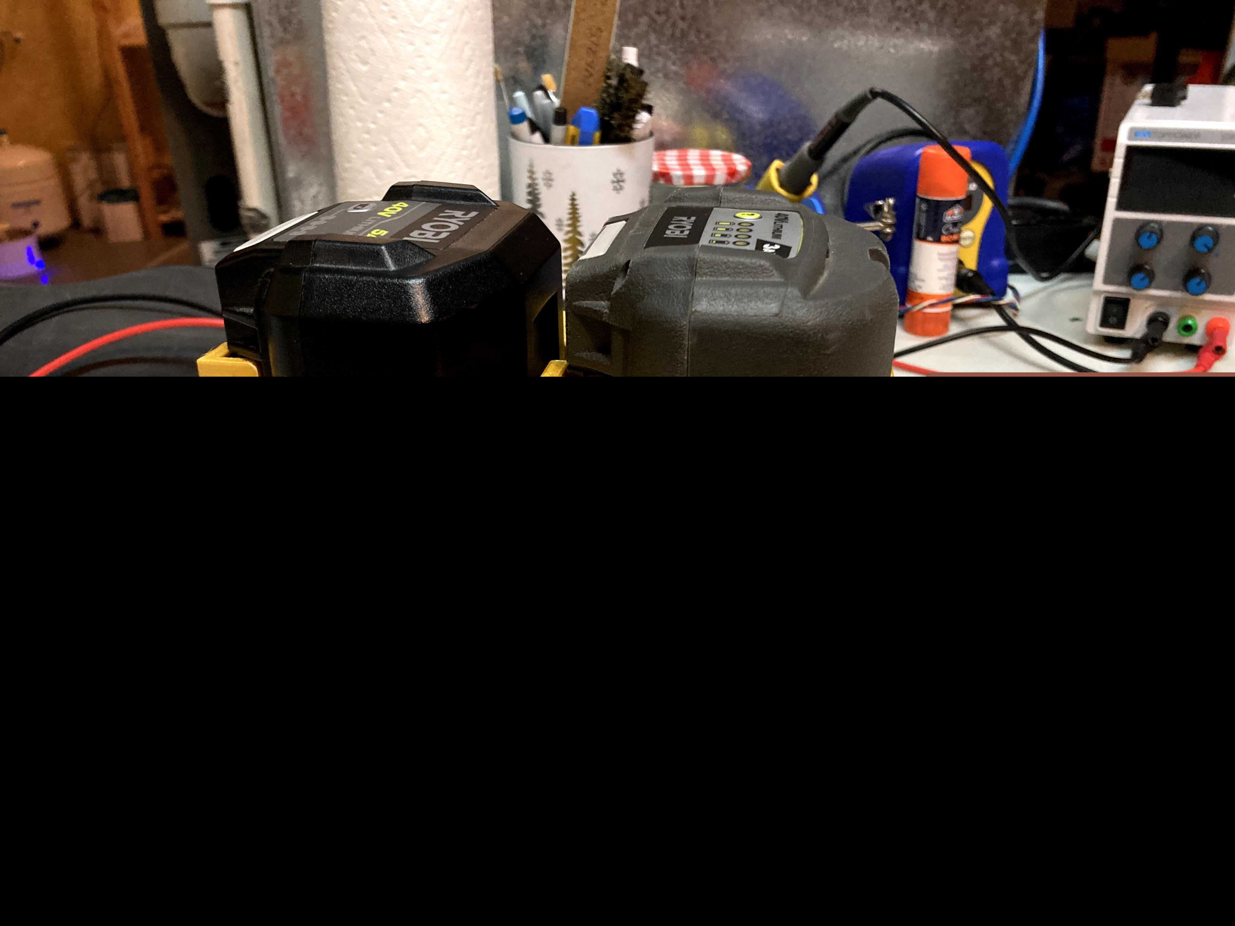 Ryobi 40V 双电池仓