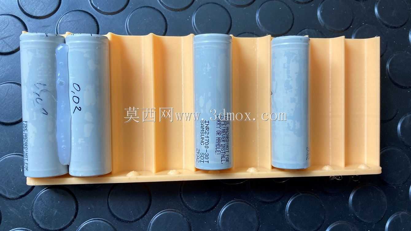 21700粘合托盘