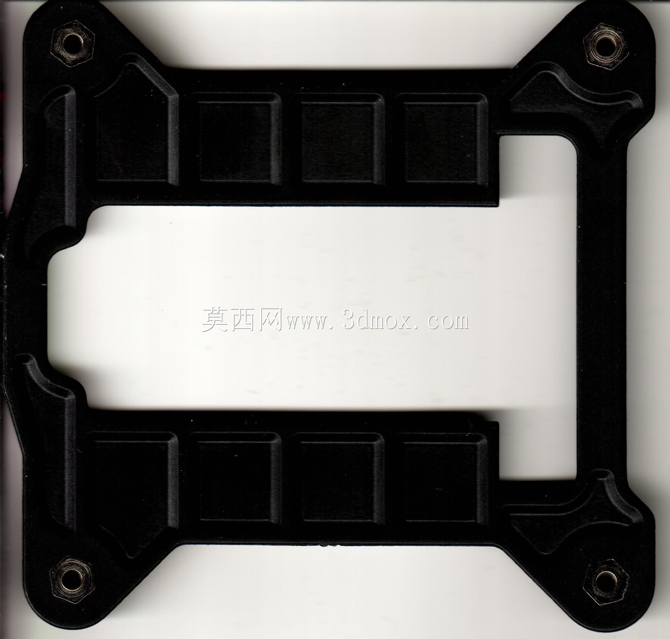 适用于 Arctic Cooling Freezer Xtreme CPU 冷却器的简单适配器,可安装在 DL24 或 DL24P 150W 功率测试仪电子负载上