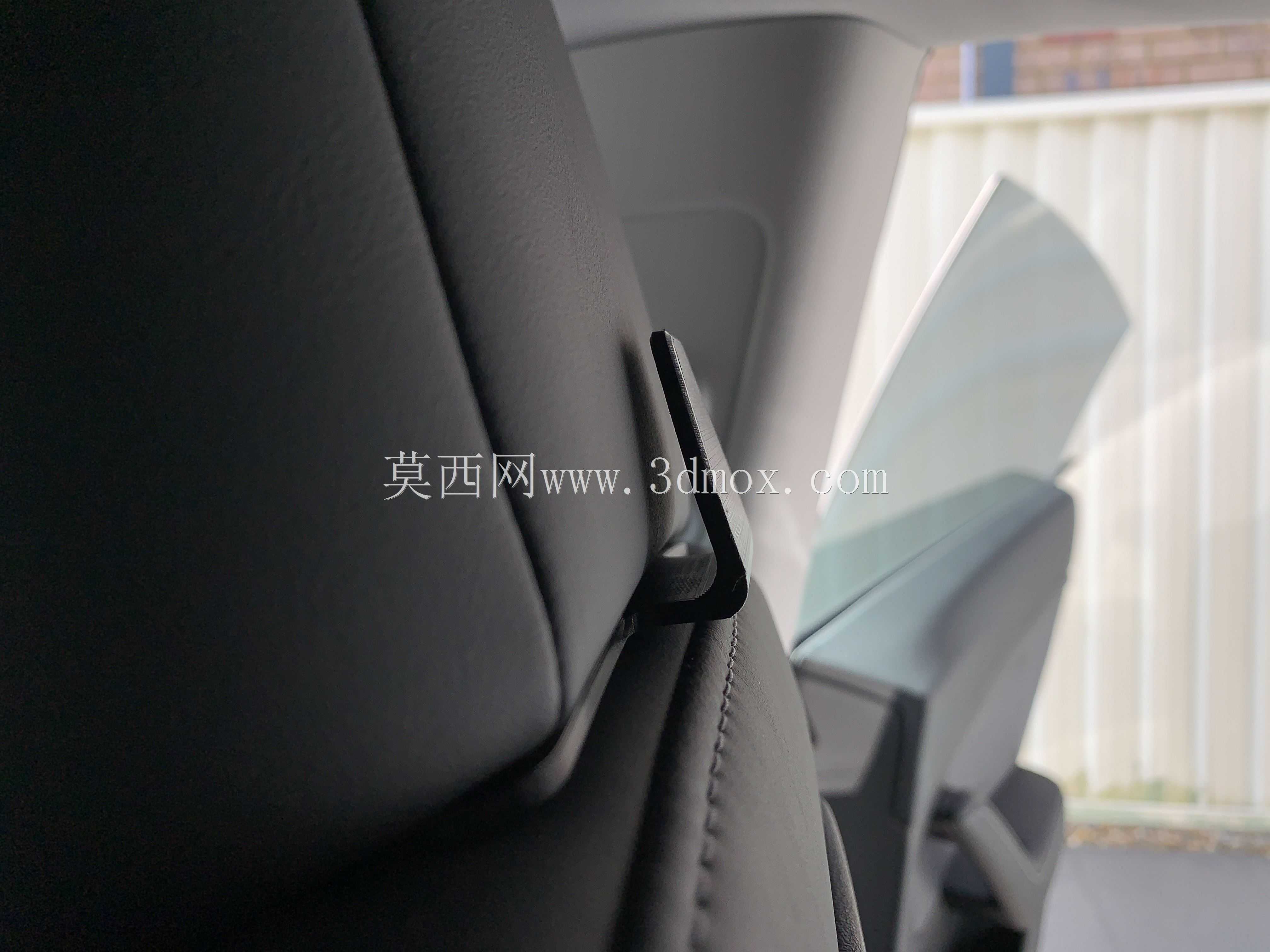 特斯拉Model 3座椅挂钩