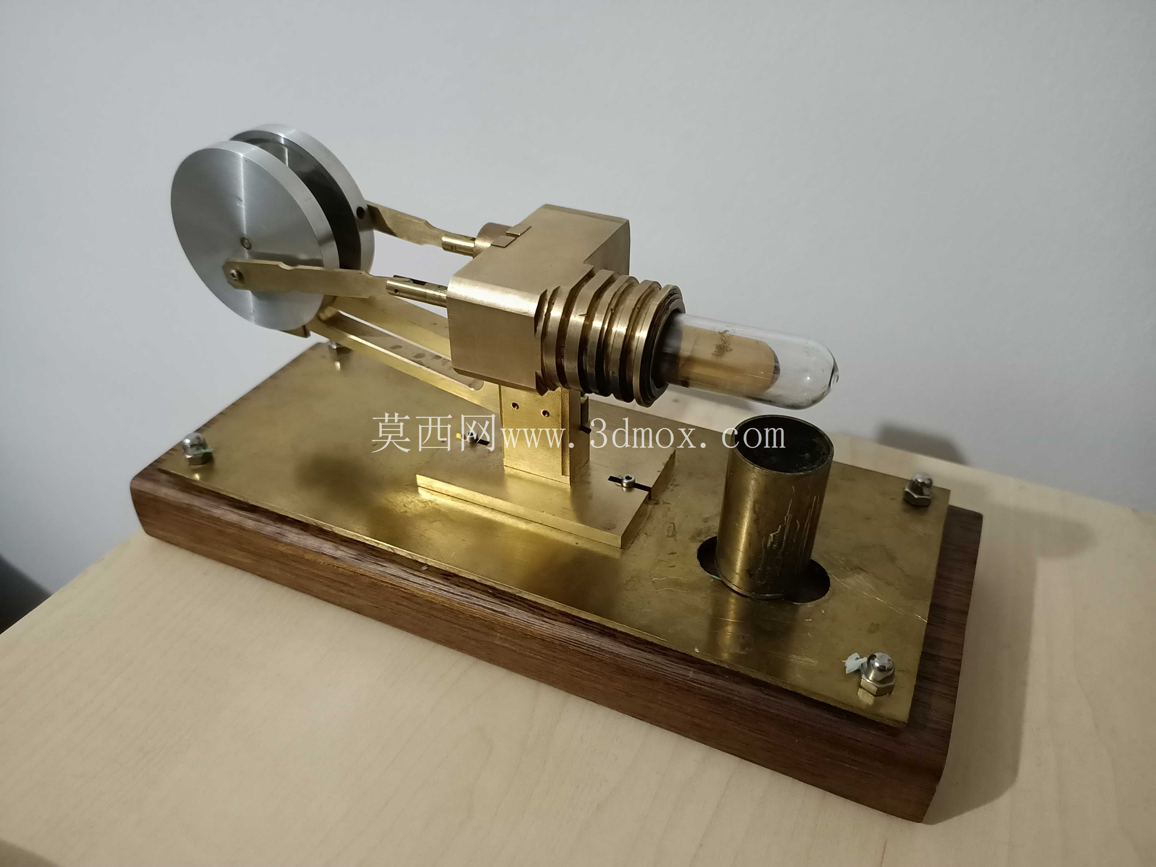  Stirling Engine 