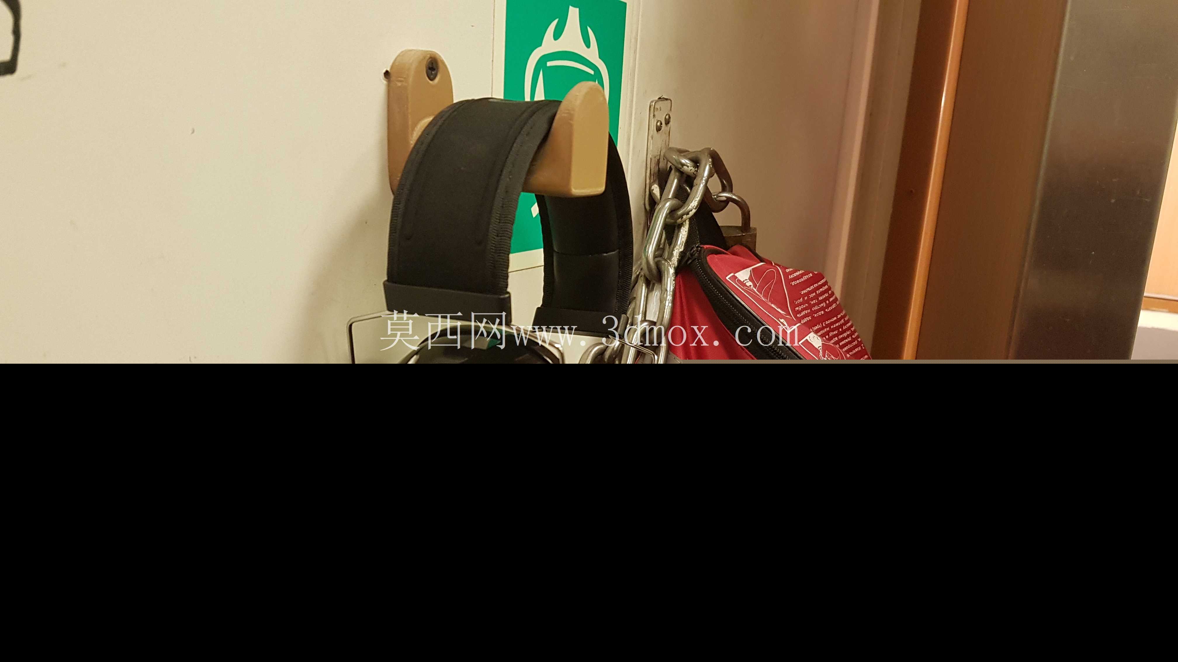 工作耳机支架