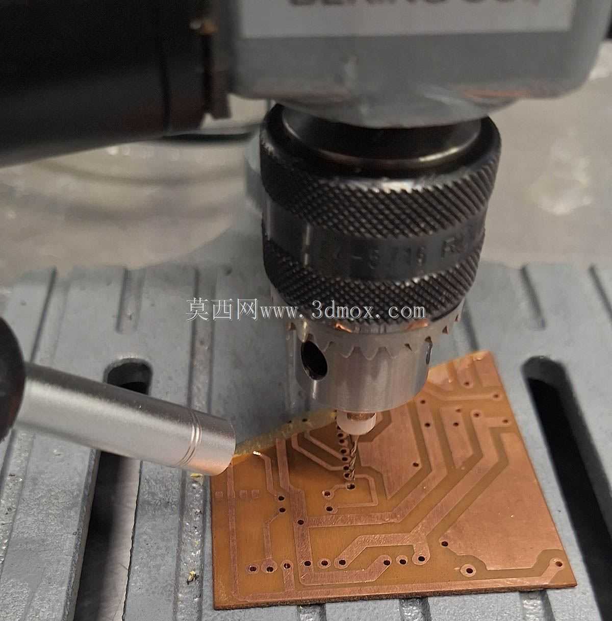SuperEyes B500 1/4\" 螺纹三脚架等适配器