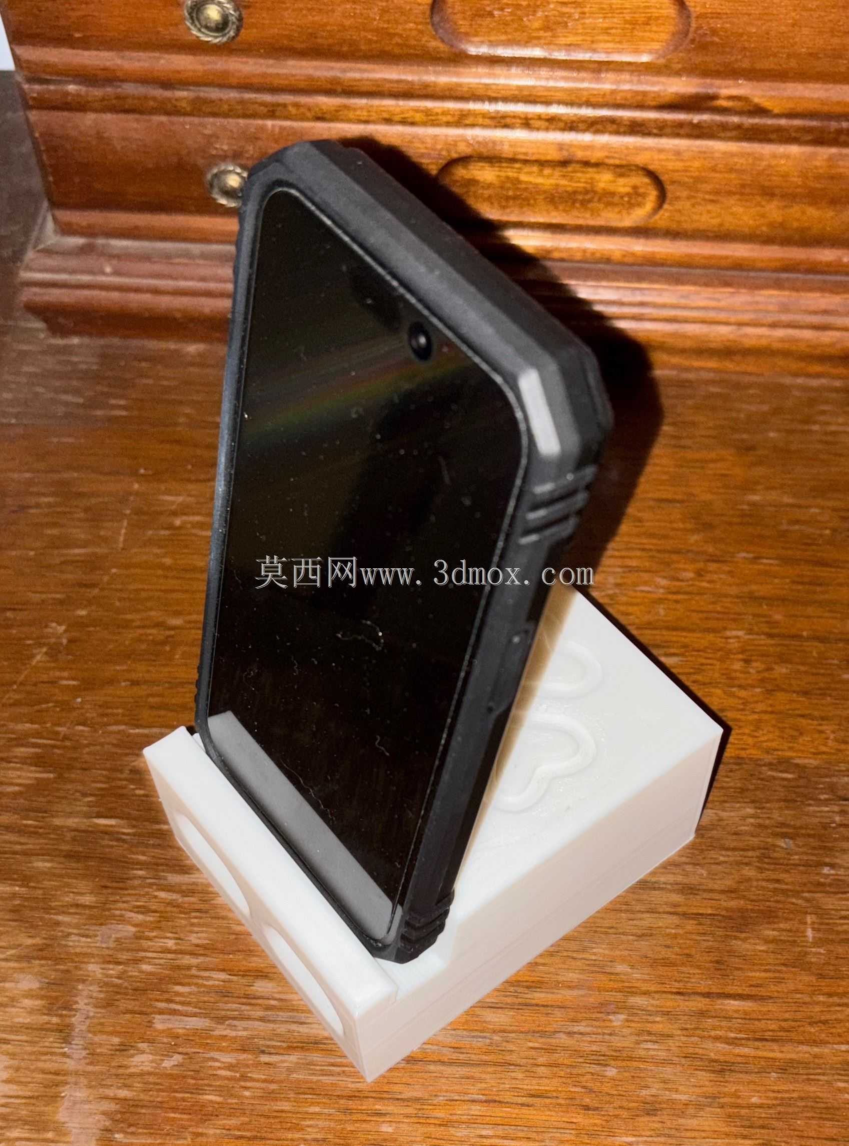 iPhone ���г����