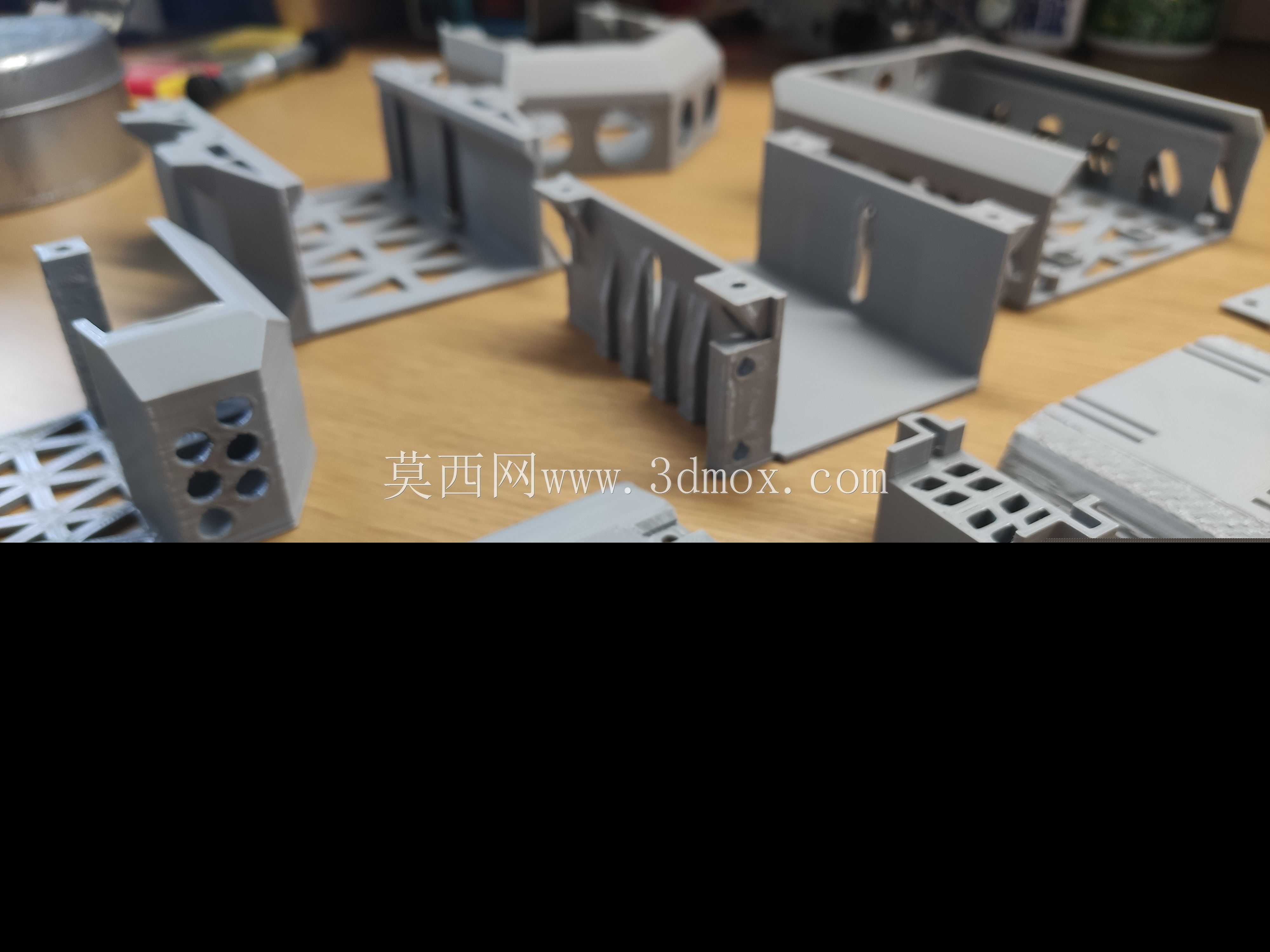 迷你无人值守地面车辆