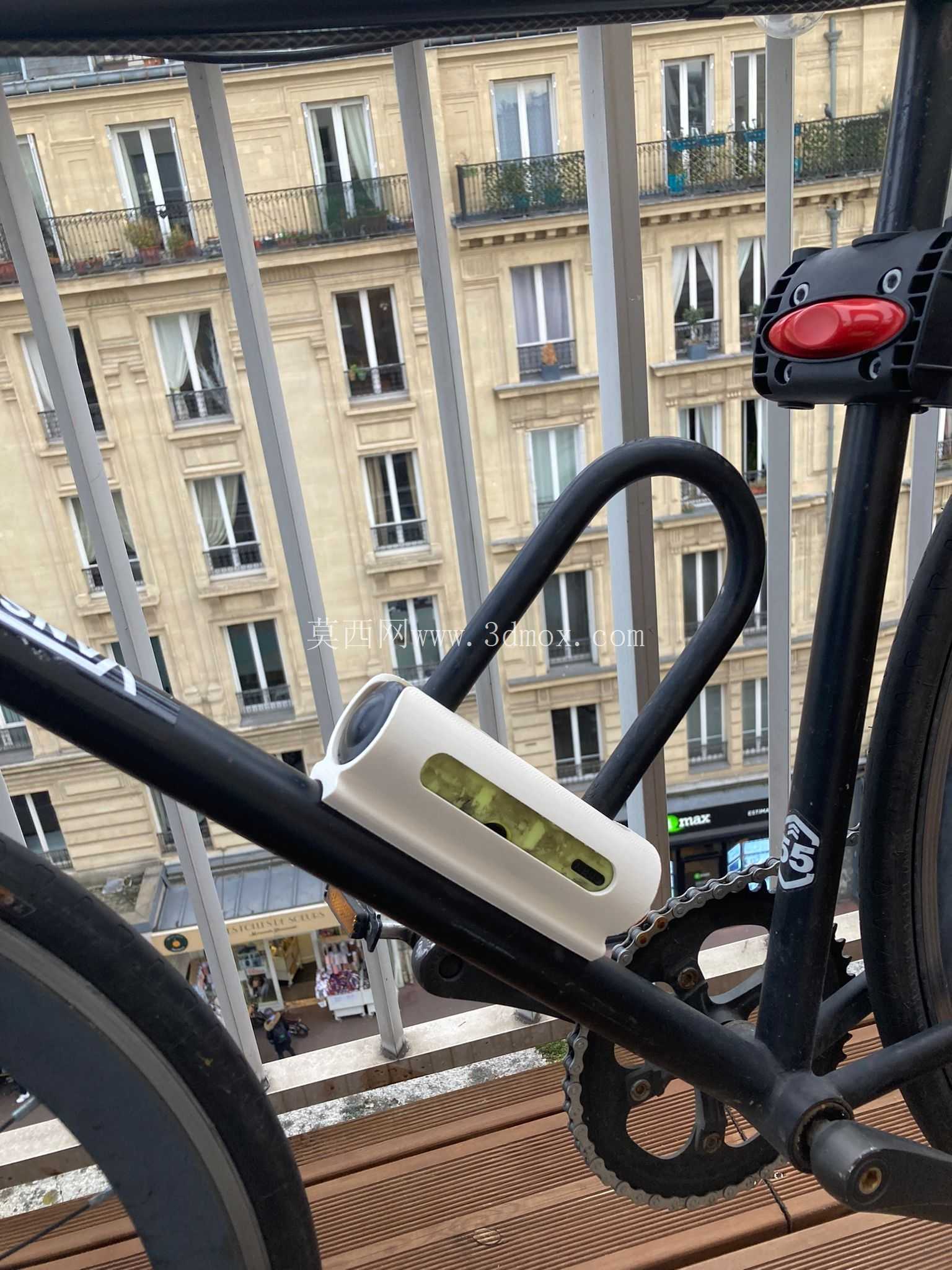 自行车锁定器
