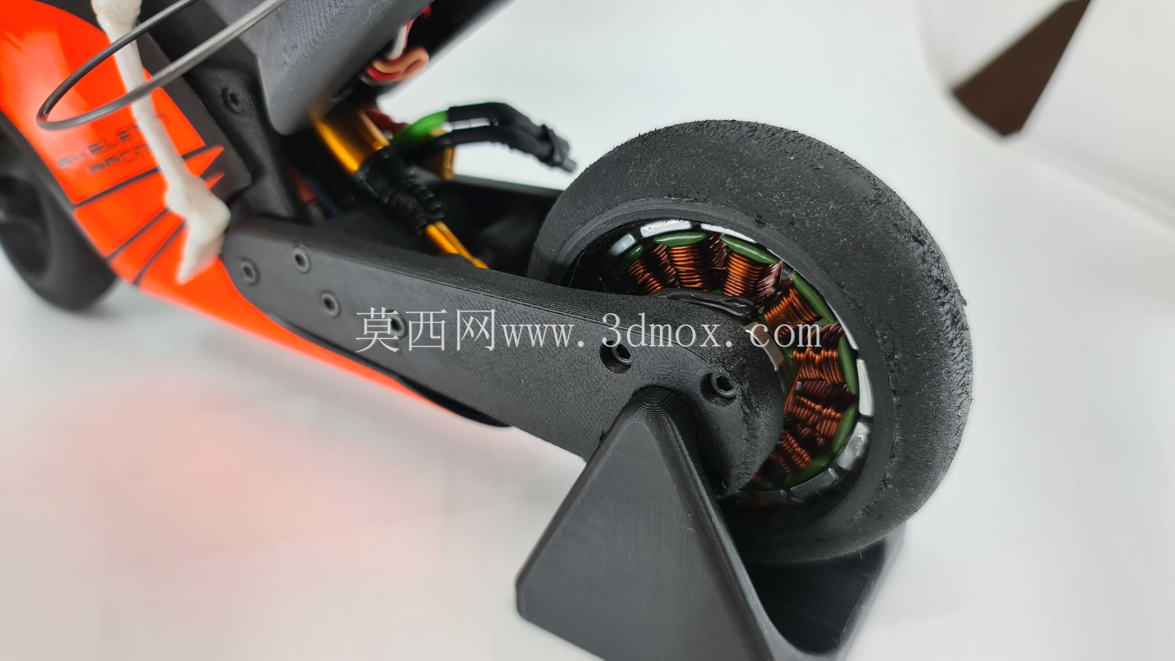 RC 3D打印超级自行车,RC MotoGp风格的抓地自行车