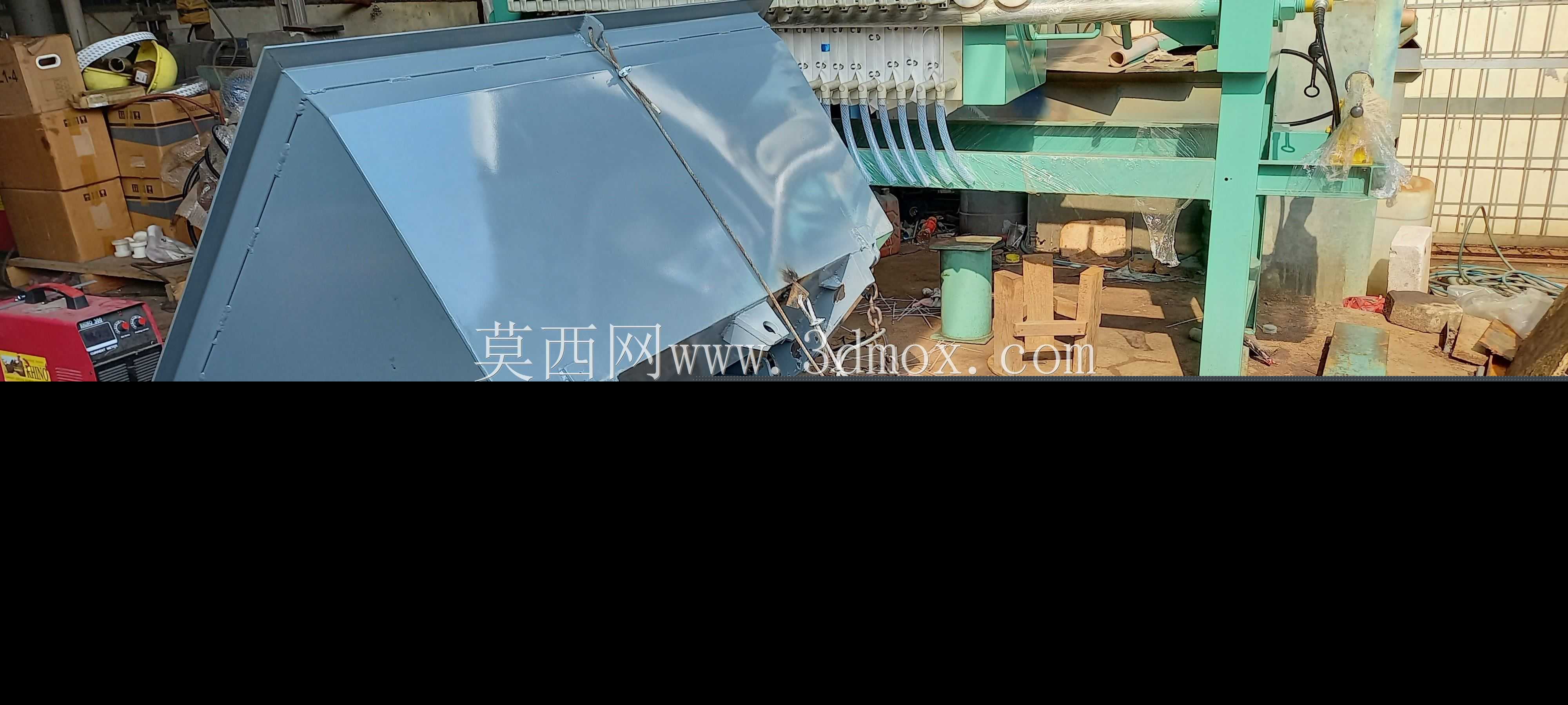 自倾卸料斗