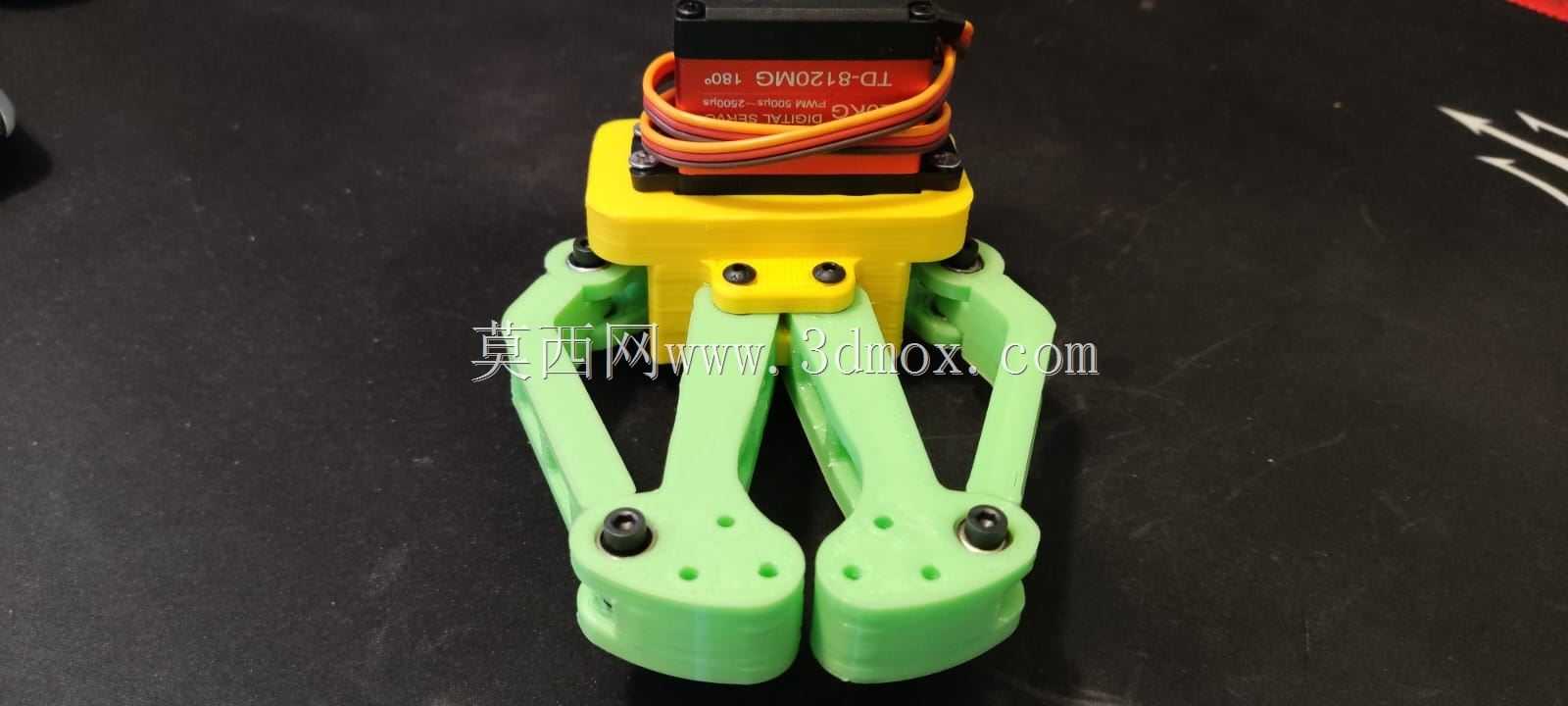 用于3D打印v.2的铰接式夹持器