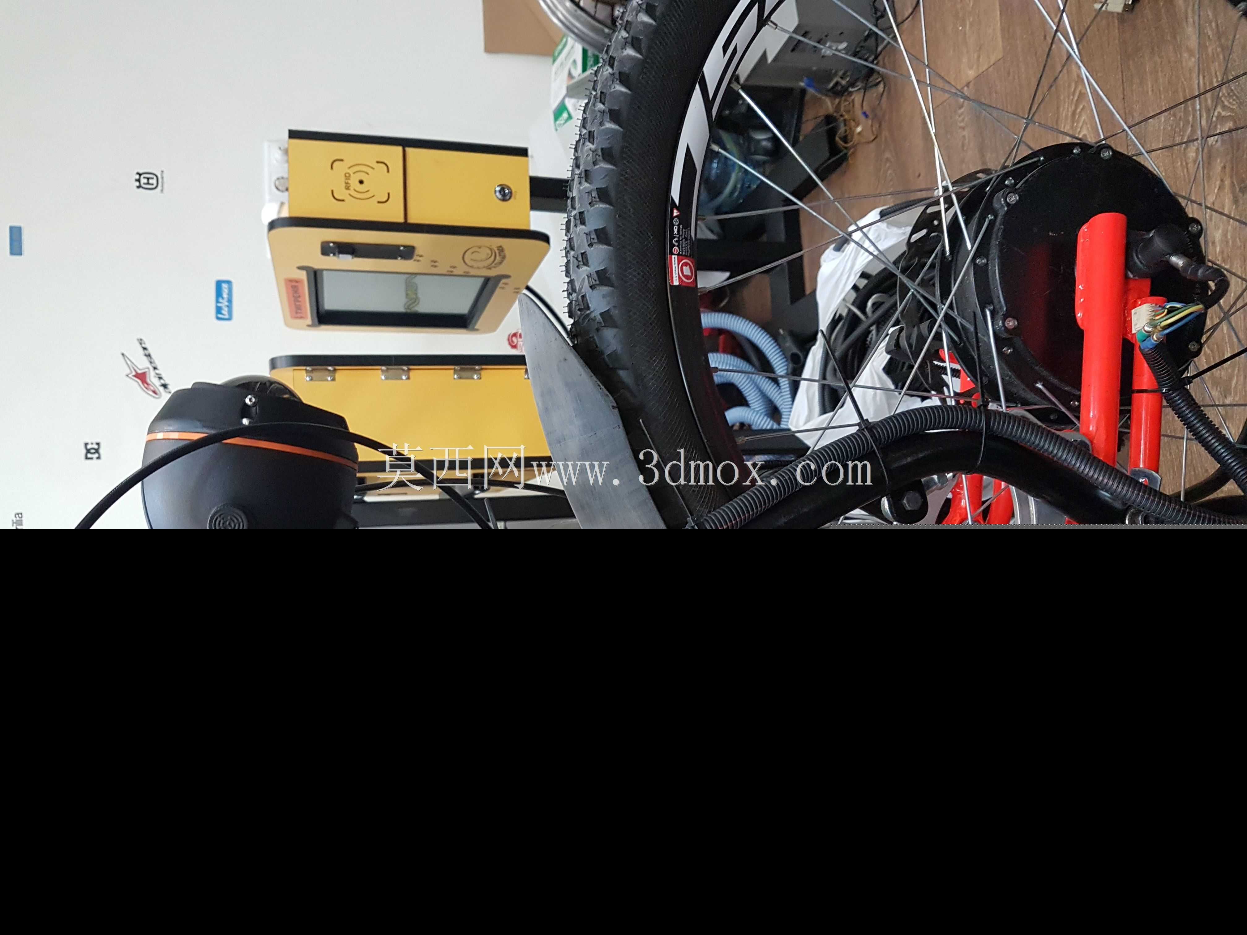 VLR电动自行车大黄蜂