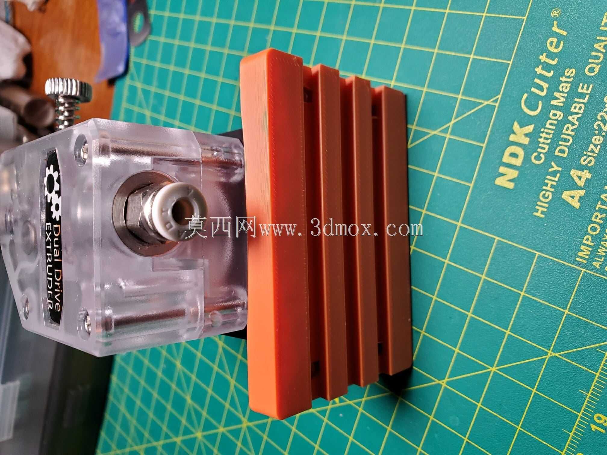 恩德3通用近程挤出机支架_ Ender3通用直接驱动挤出机支架