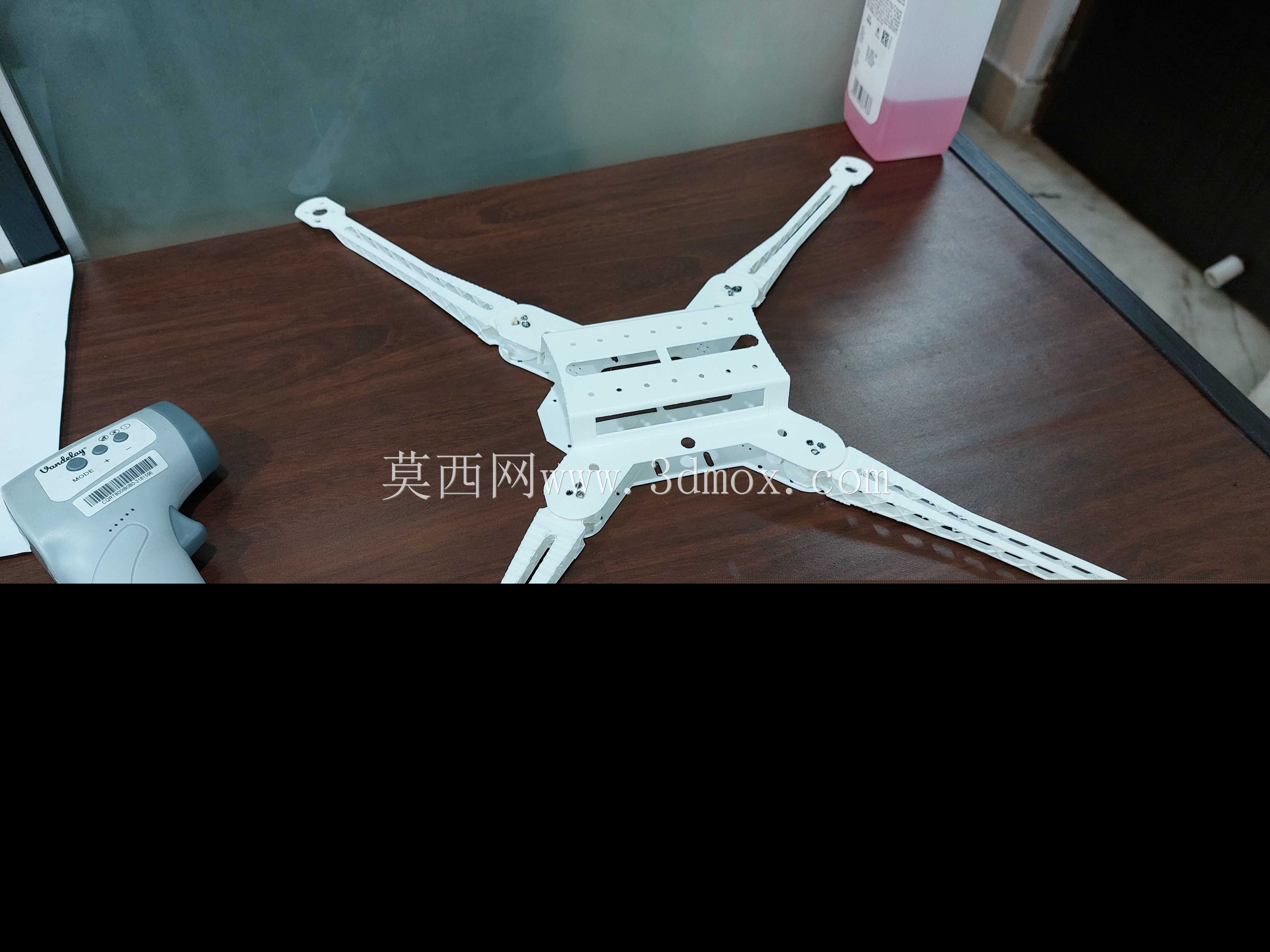 可折叠无人机框架