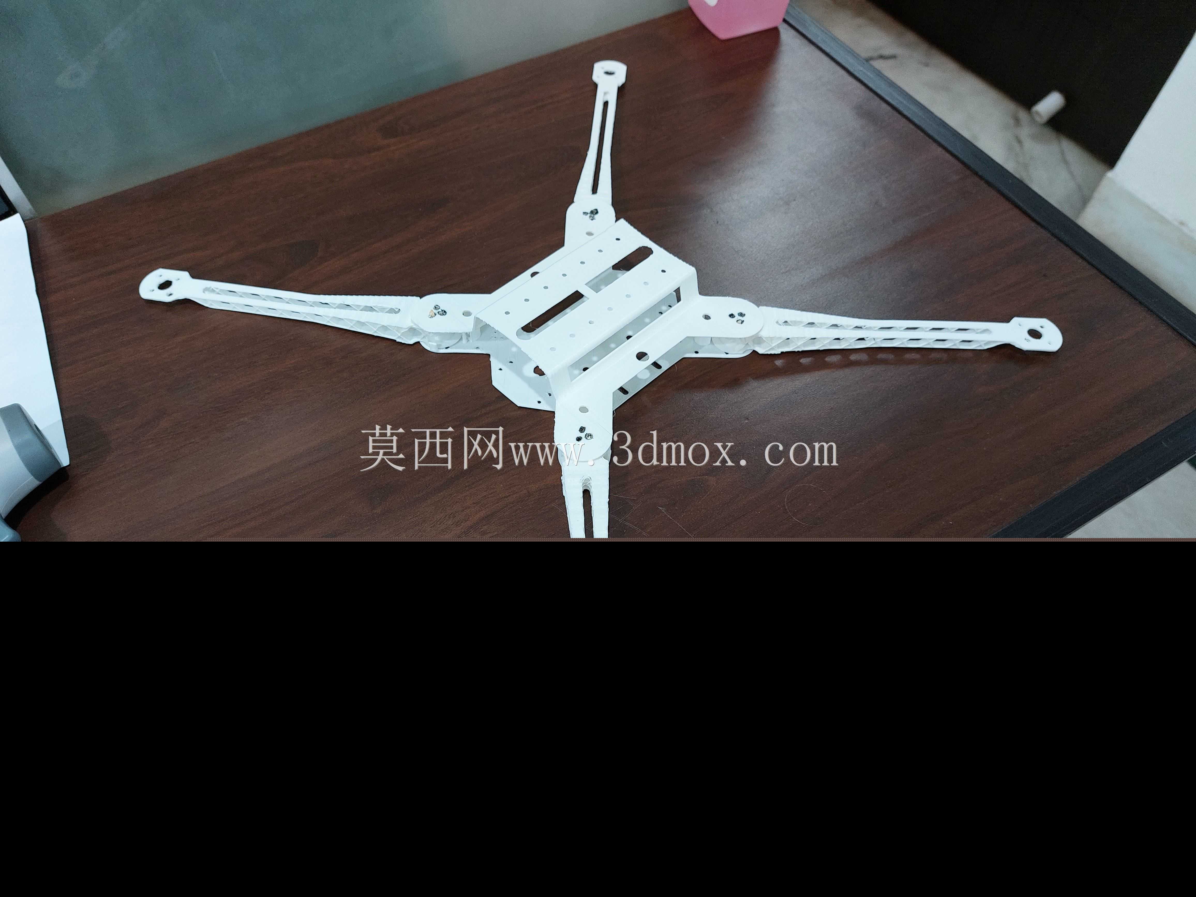 可折叠无人机框架