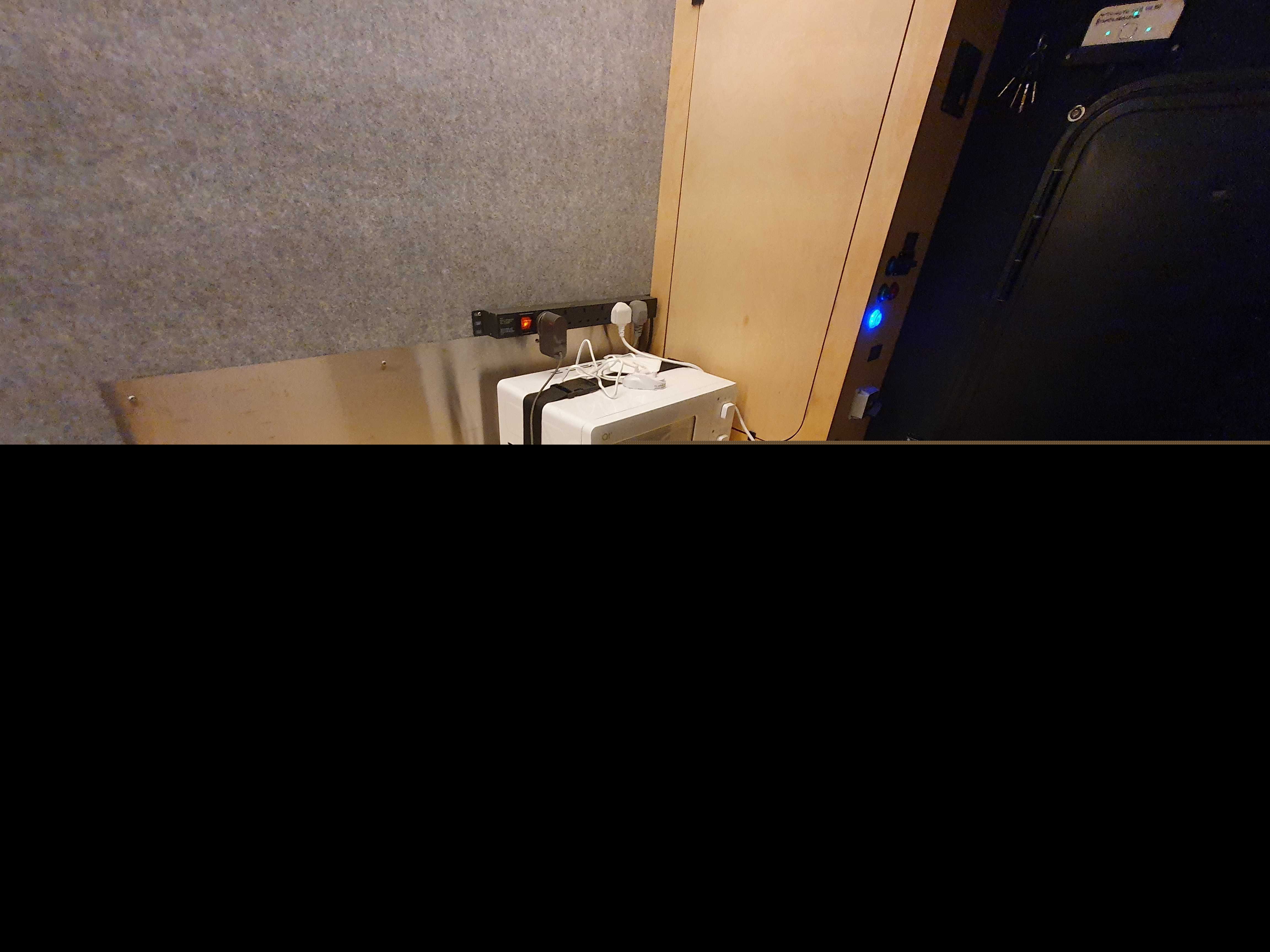 露营车内饰 - 雷诺大师低负载器