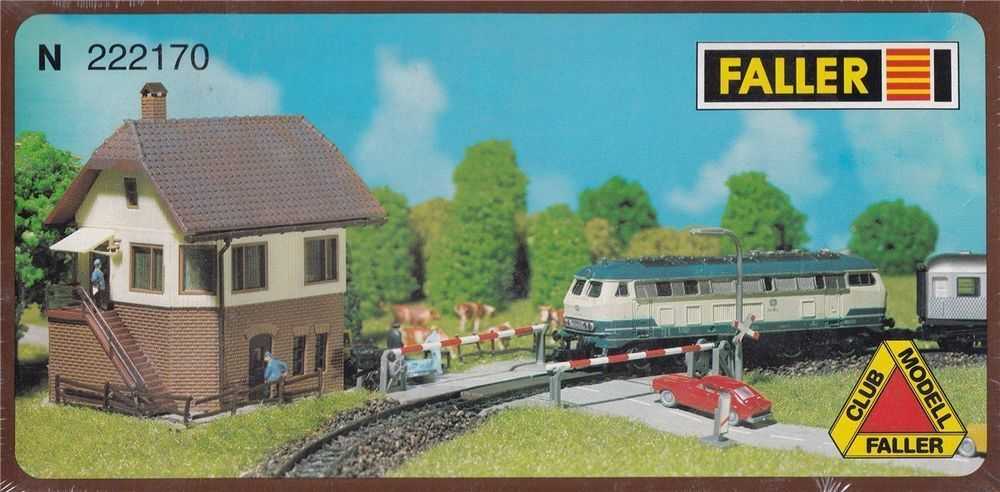 Faller 222170BahnübergangMit Stellwerk