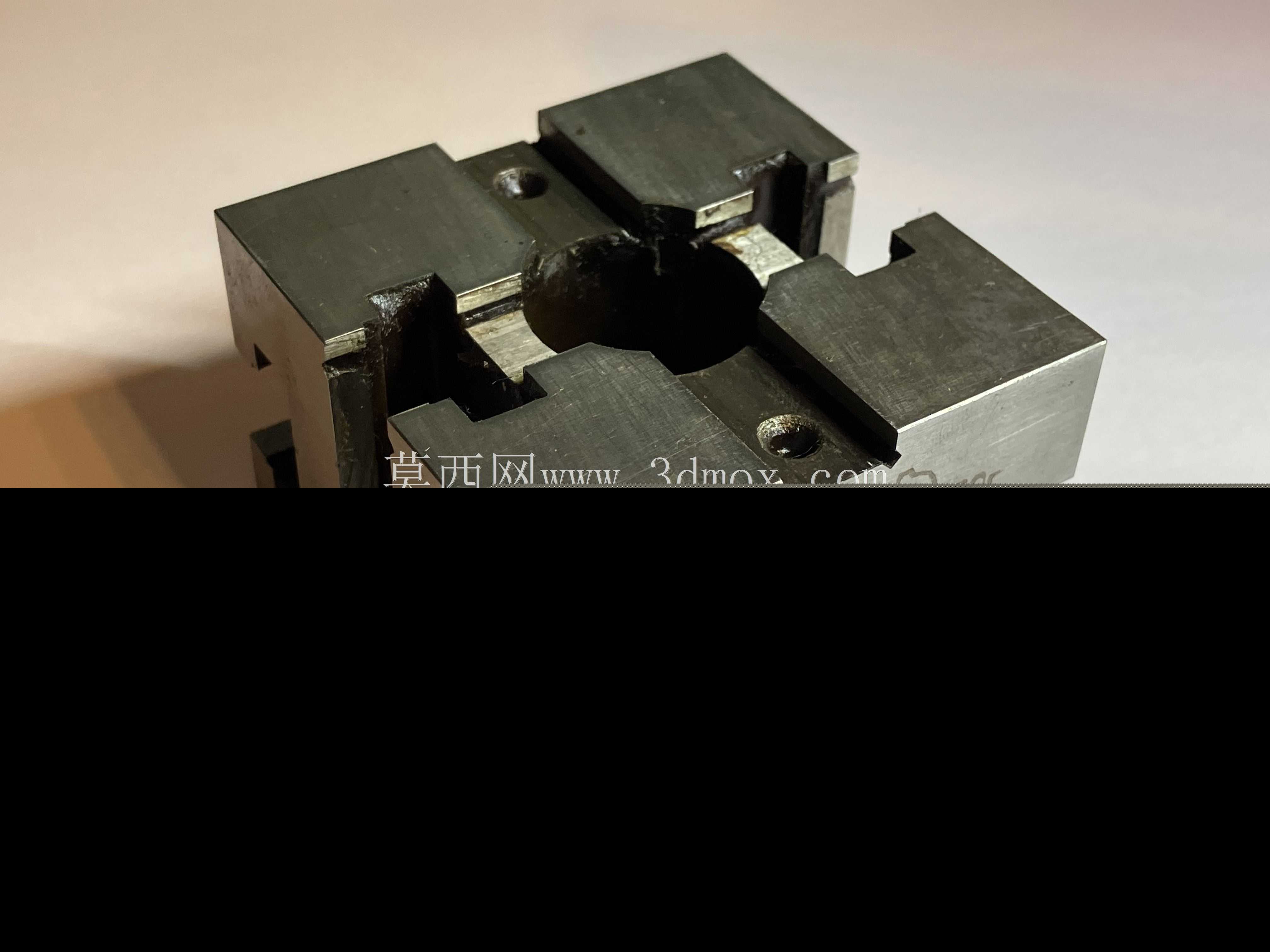 USP 12 Square Support 60x60��2��T-Slots 7033-220x 