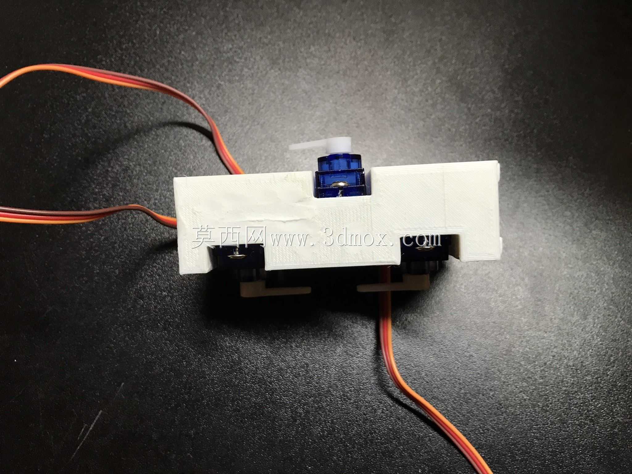  teddy_ruxpin_microservo_tray 