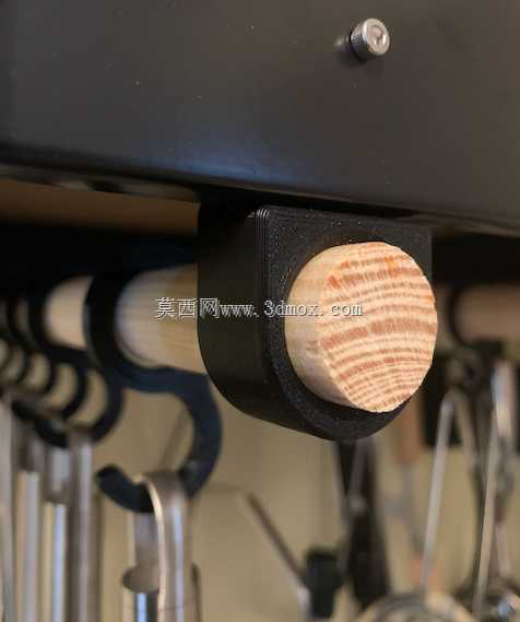 Clas Ohlson 金属搁板圆杆支架