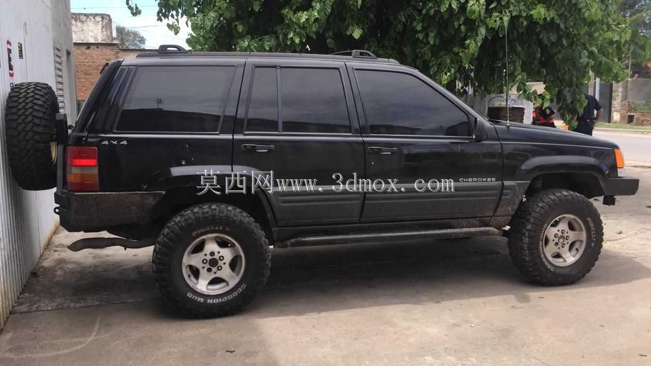 吉普大切诺基 zj 后保险杠
