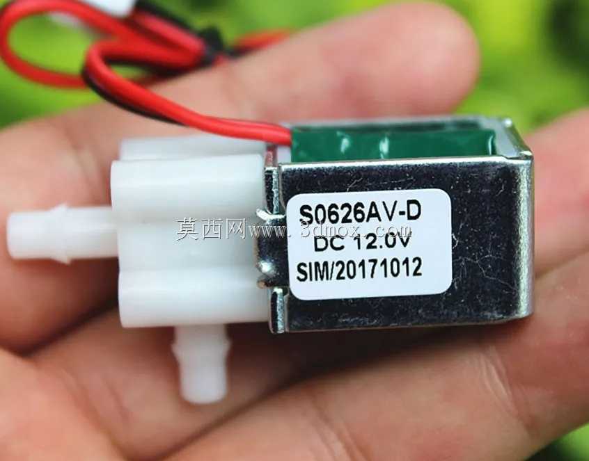 ???半自动贴标机 – FK603 启发概念(第一版设计稿)