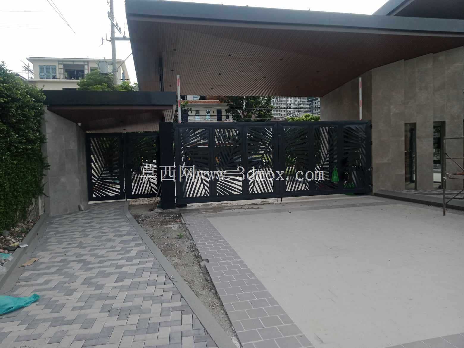 4米宽的棕榈叶设计美观大门