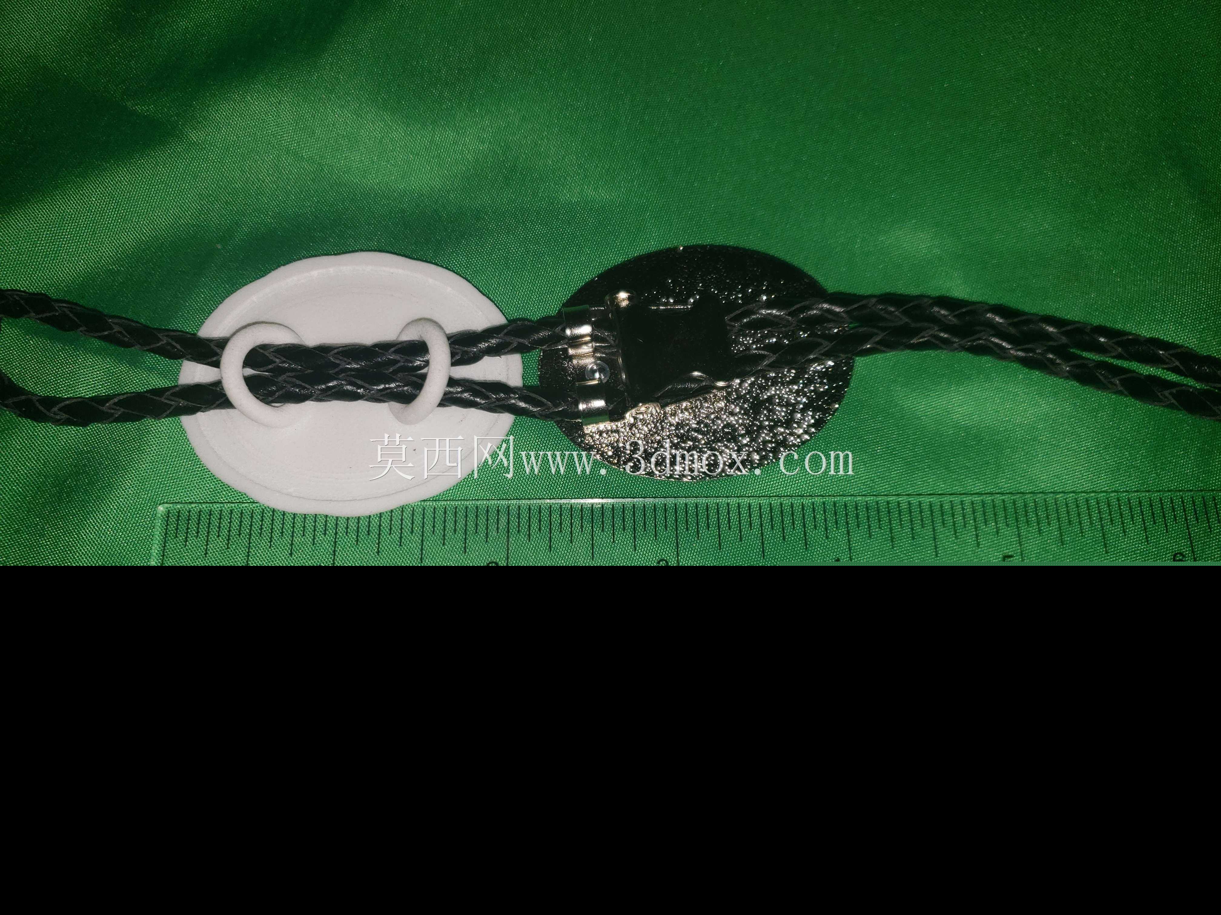 兔子波洛领带,配有简单的扣环