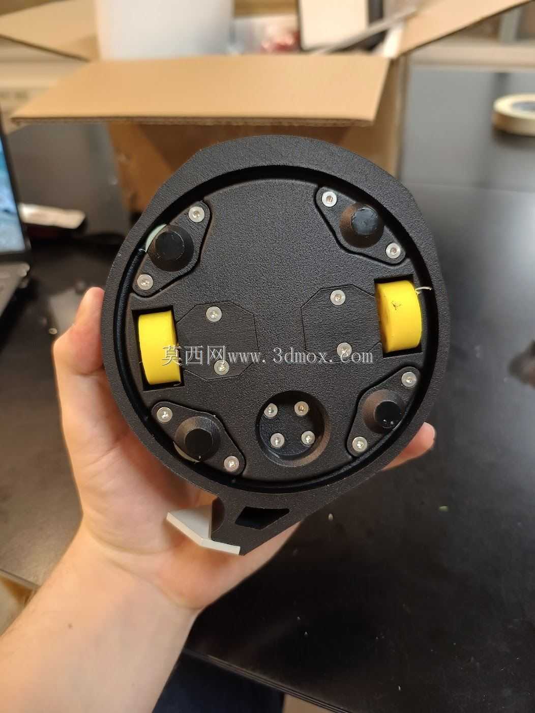 SpicyRoomba,美国蚂蚁重量级环形旋转战斗机器人(454克)