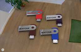Cl�� Usb