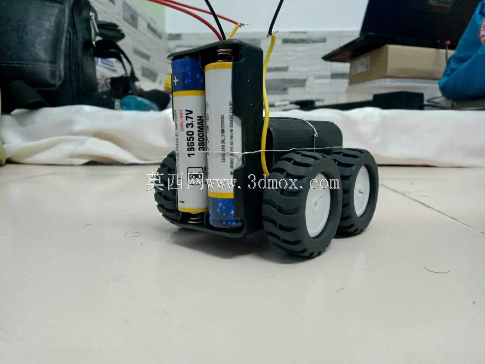 基于 LORA 的 BOT CAR 原型