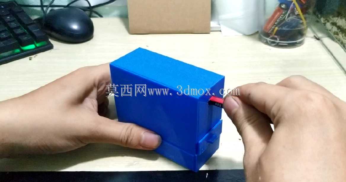 自动卷笔刀
