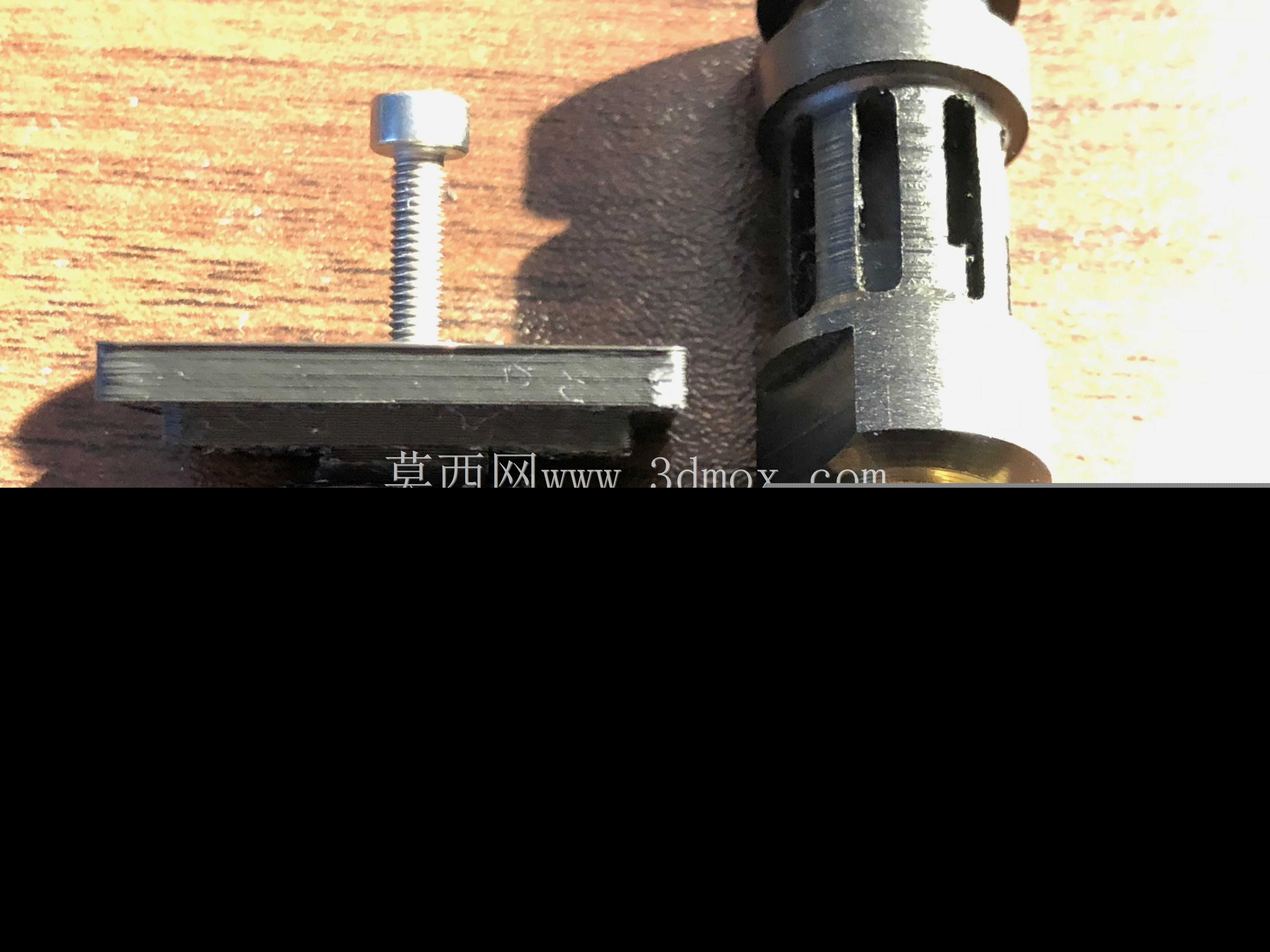 Carbonoid��Jͷ�ȶ˹轺������ģ��