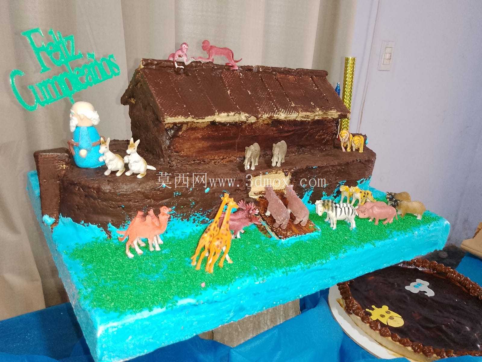 Pastel con forma del Arca de Noé