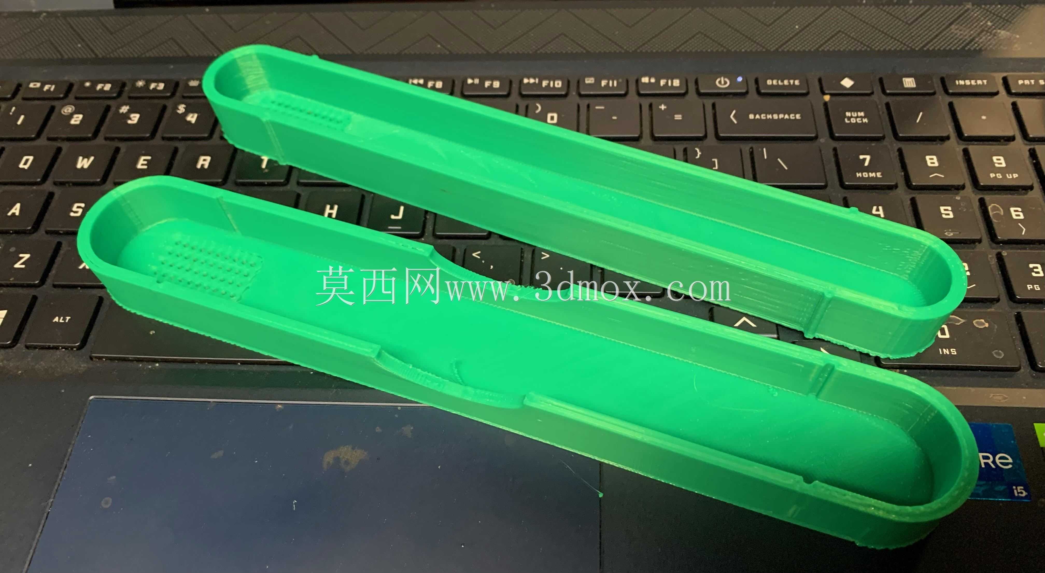 带气孔的牙刷套
