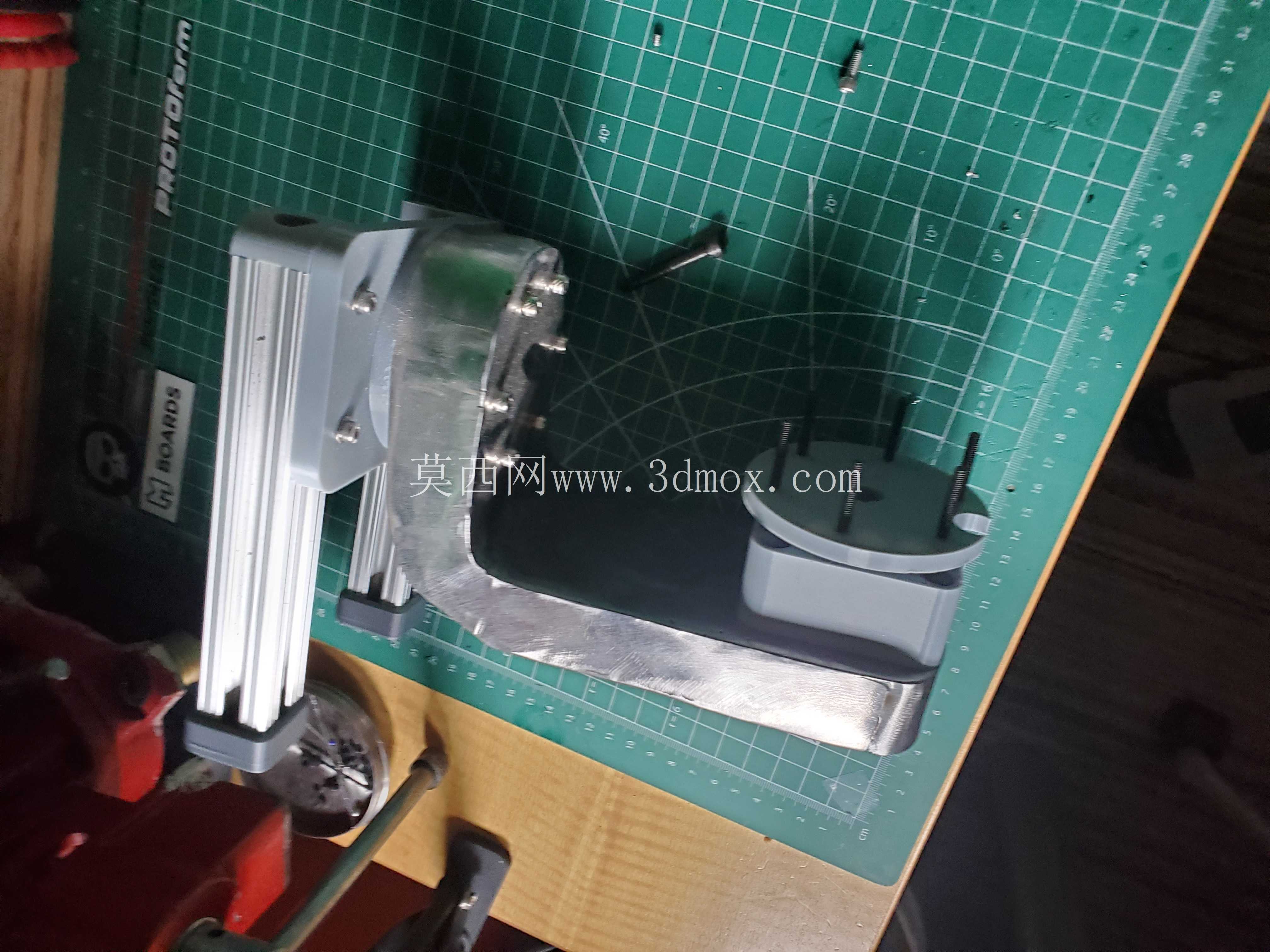 Rover 360度转向机构,四轮驱动,Auxetic 3D打印免充气轮胎
