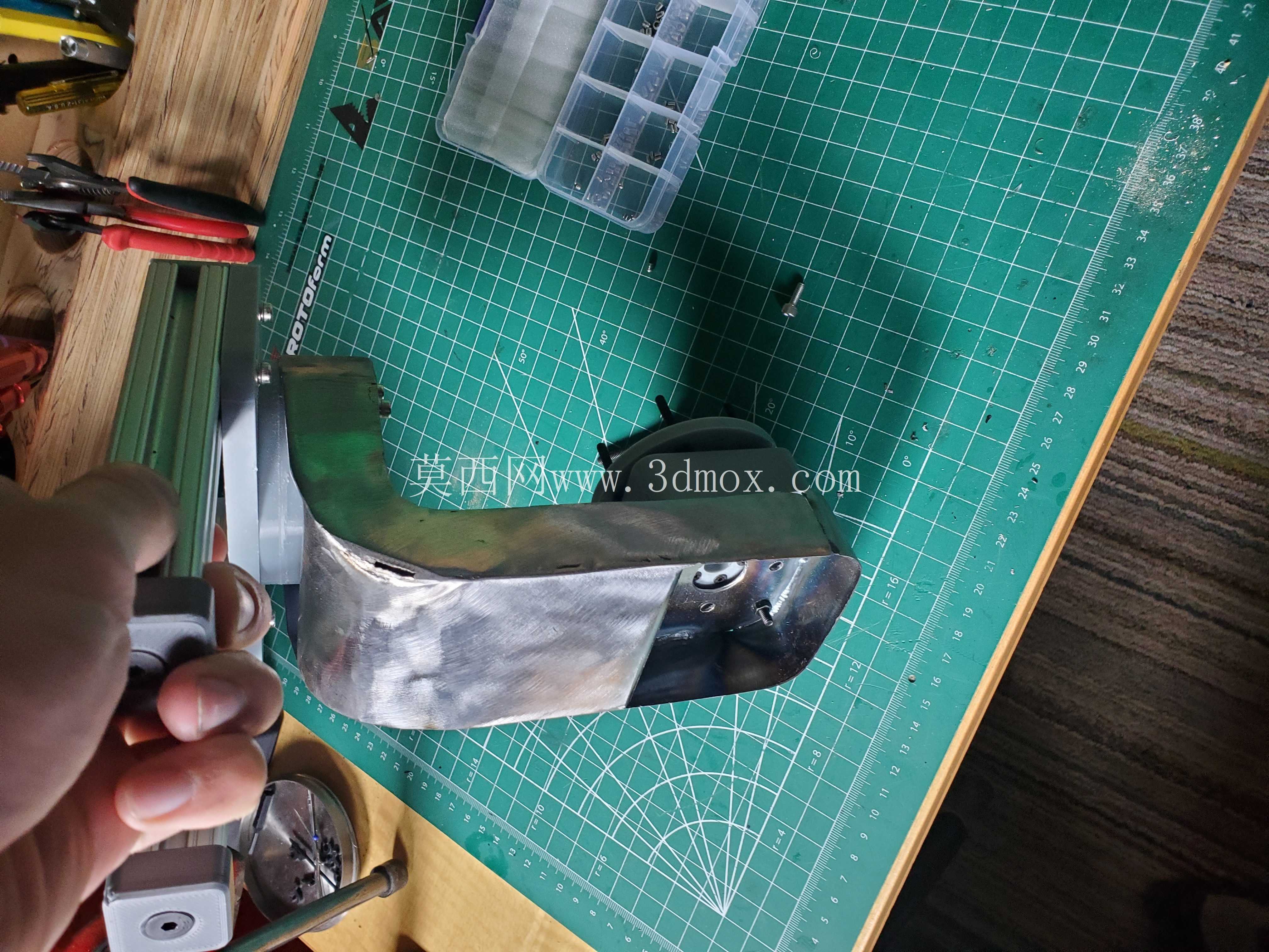 Rover 360度转向机构,四轮驱动,Auxetic 3D打印免充气轮胎