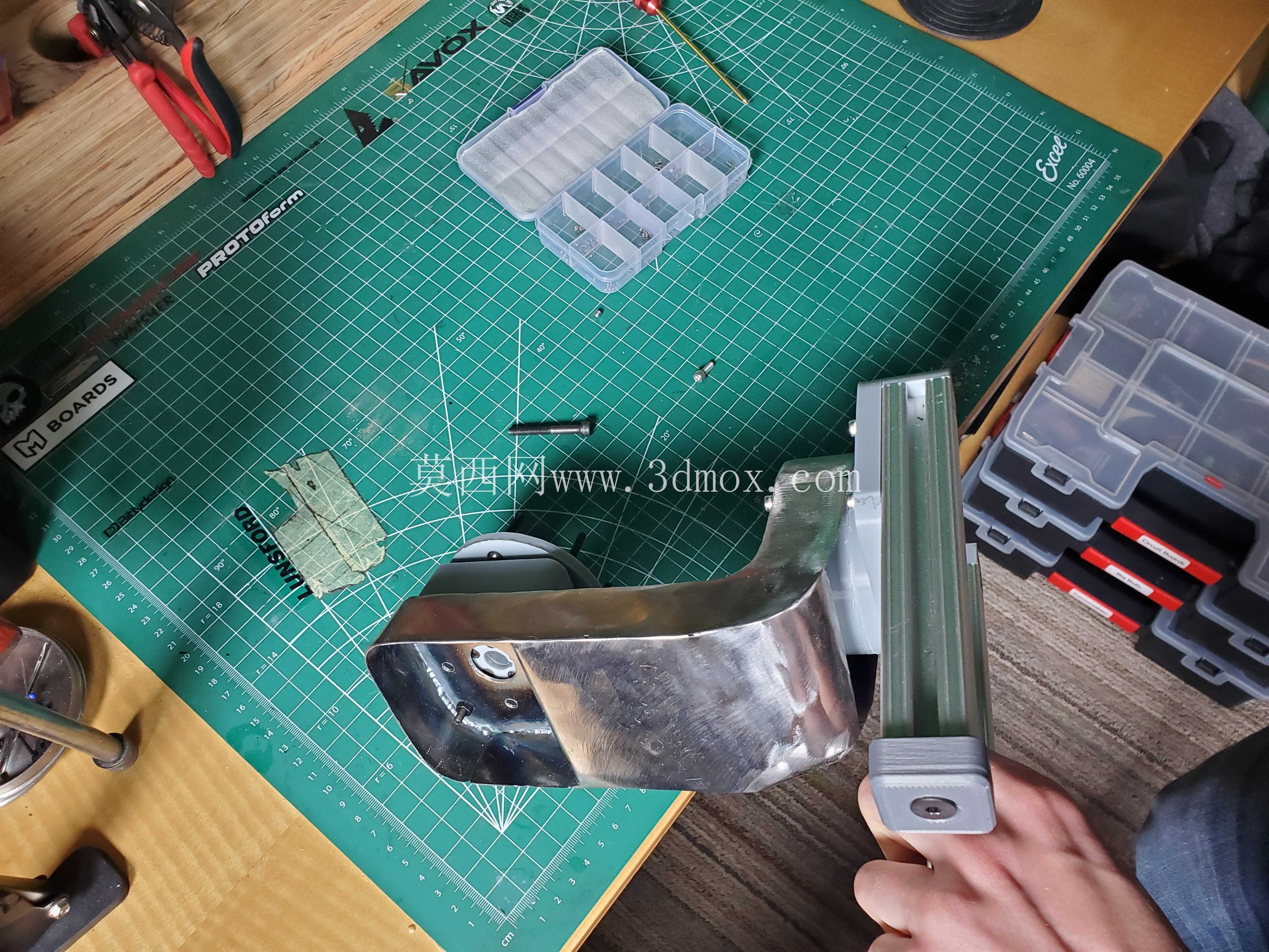 Rover 360度转向机构,四轮驱动,Auxetic 3D打印免充气轮胎