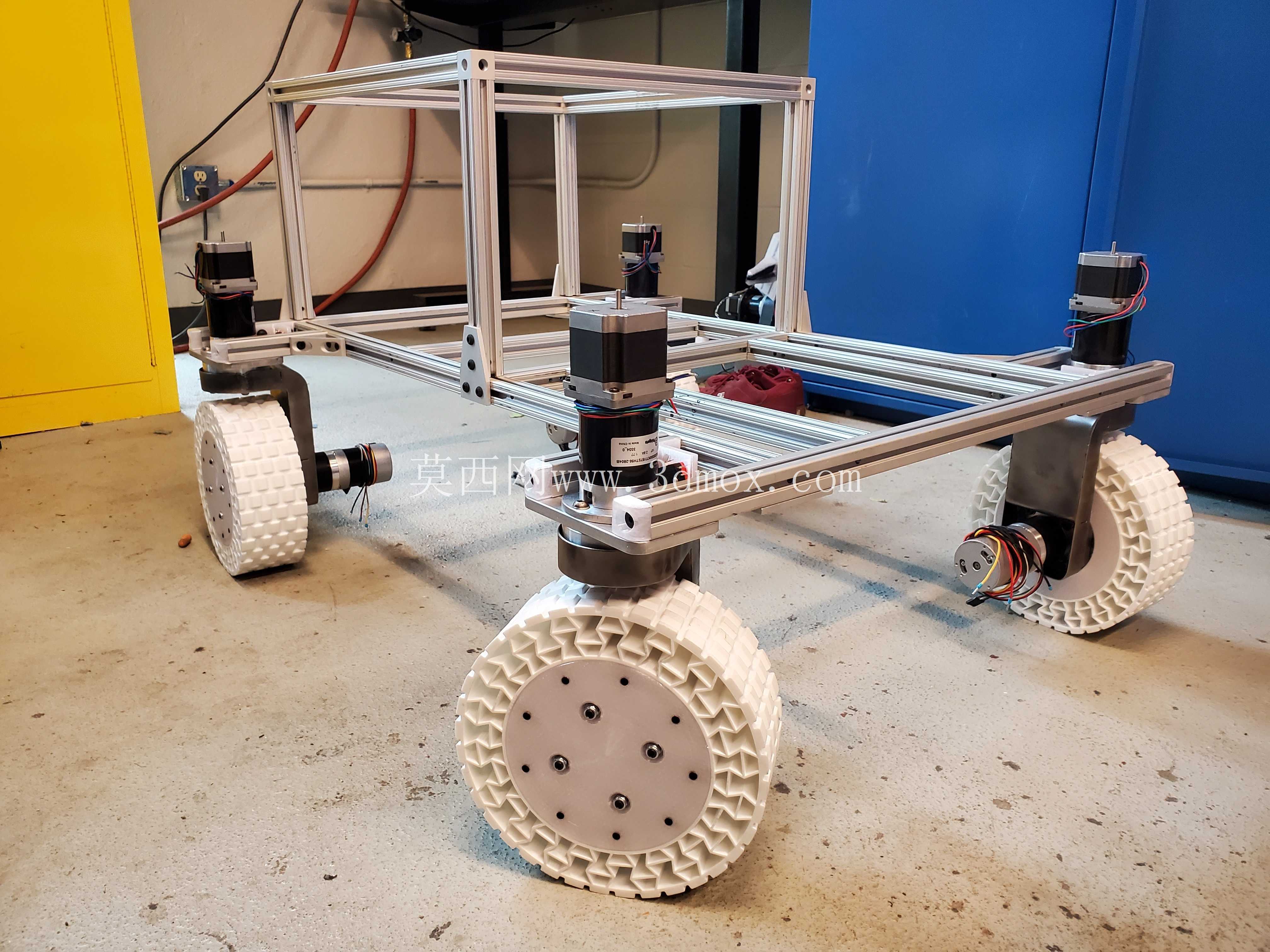 Rover 360度转向机构,四轮驱动,Auxetic 3D打印免充气轮胎