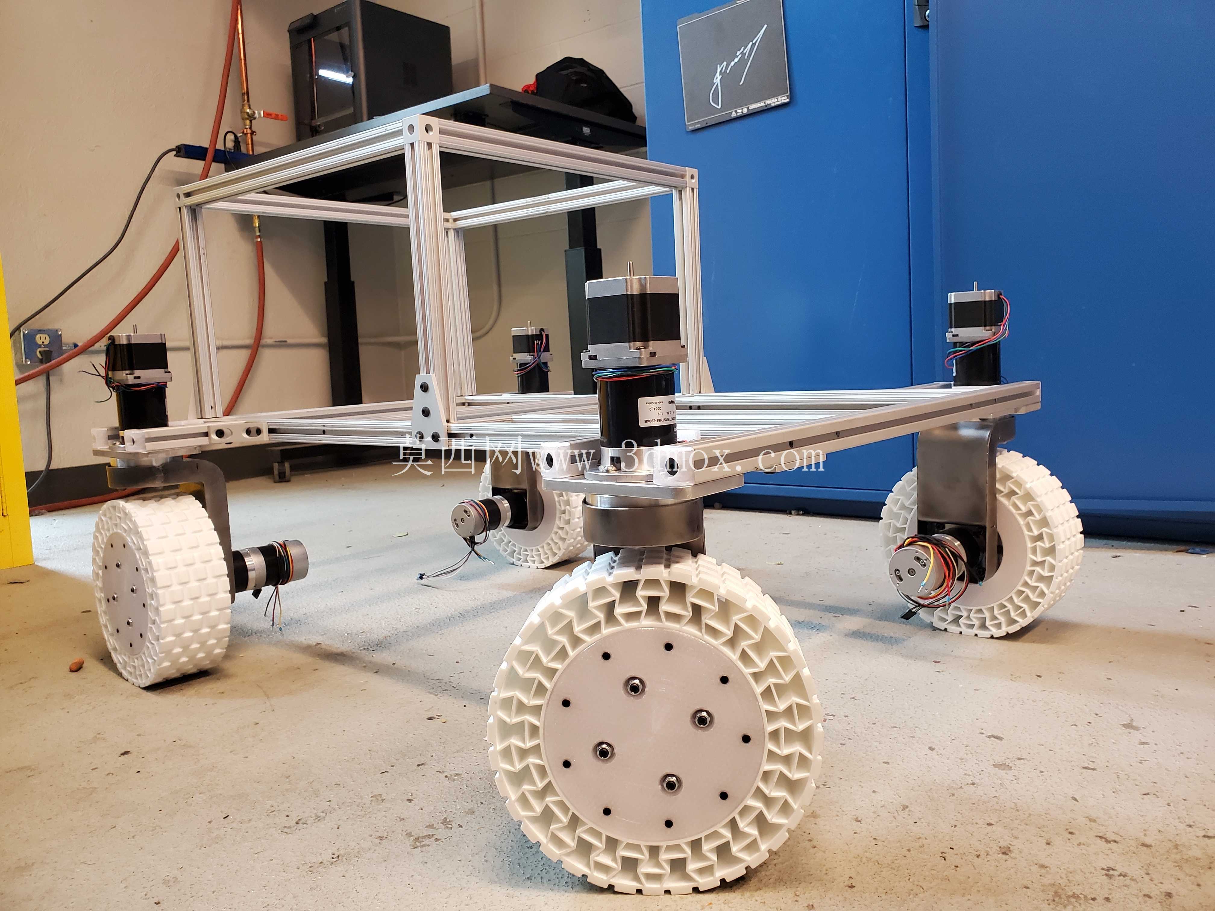 Rover 360度转向机构,四轮驱动,Auxetic 3D打印免充气轮胎