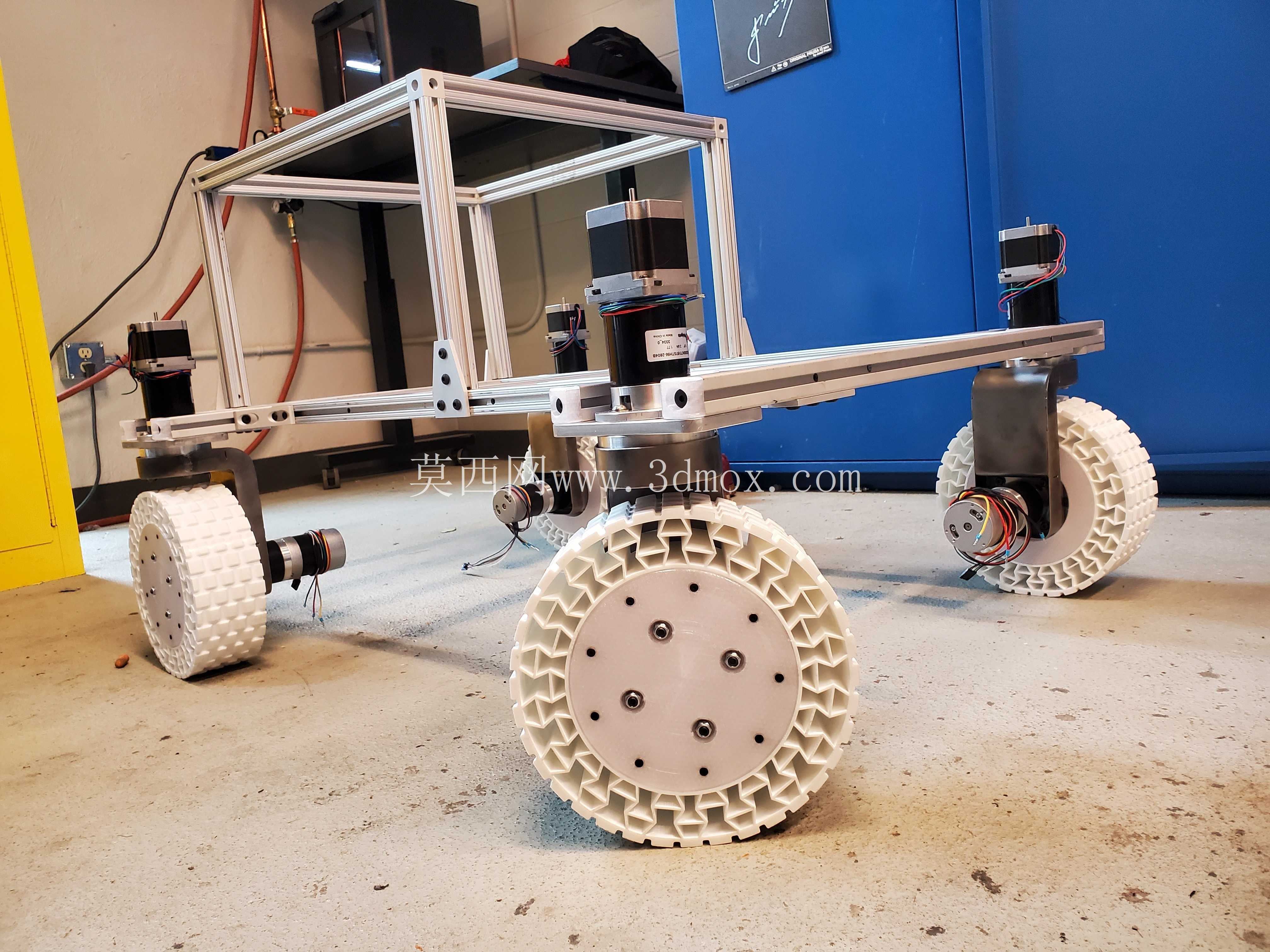 Rover 360度转向机构,四轮驱动,Auxetic 3D打印免充气轮胎