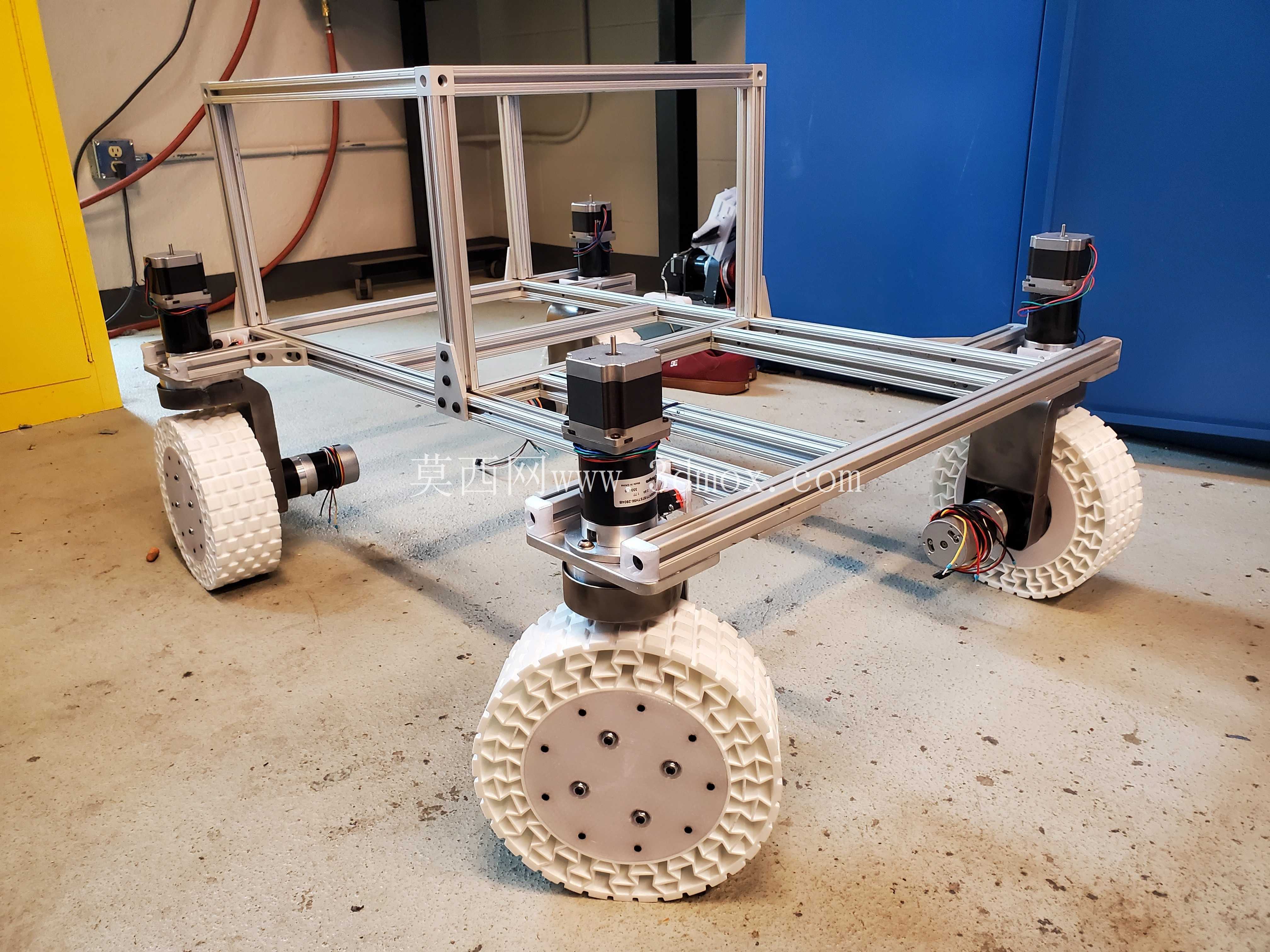 Rover 360度转向机构,四轮驱动,Auxetic 3D打印免充气轮胎