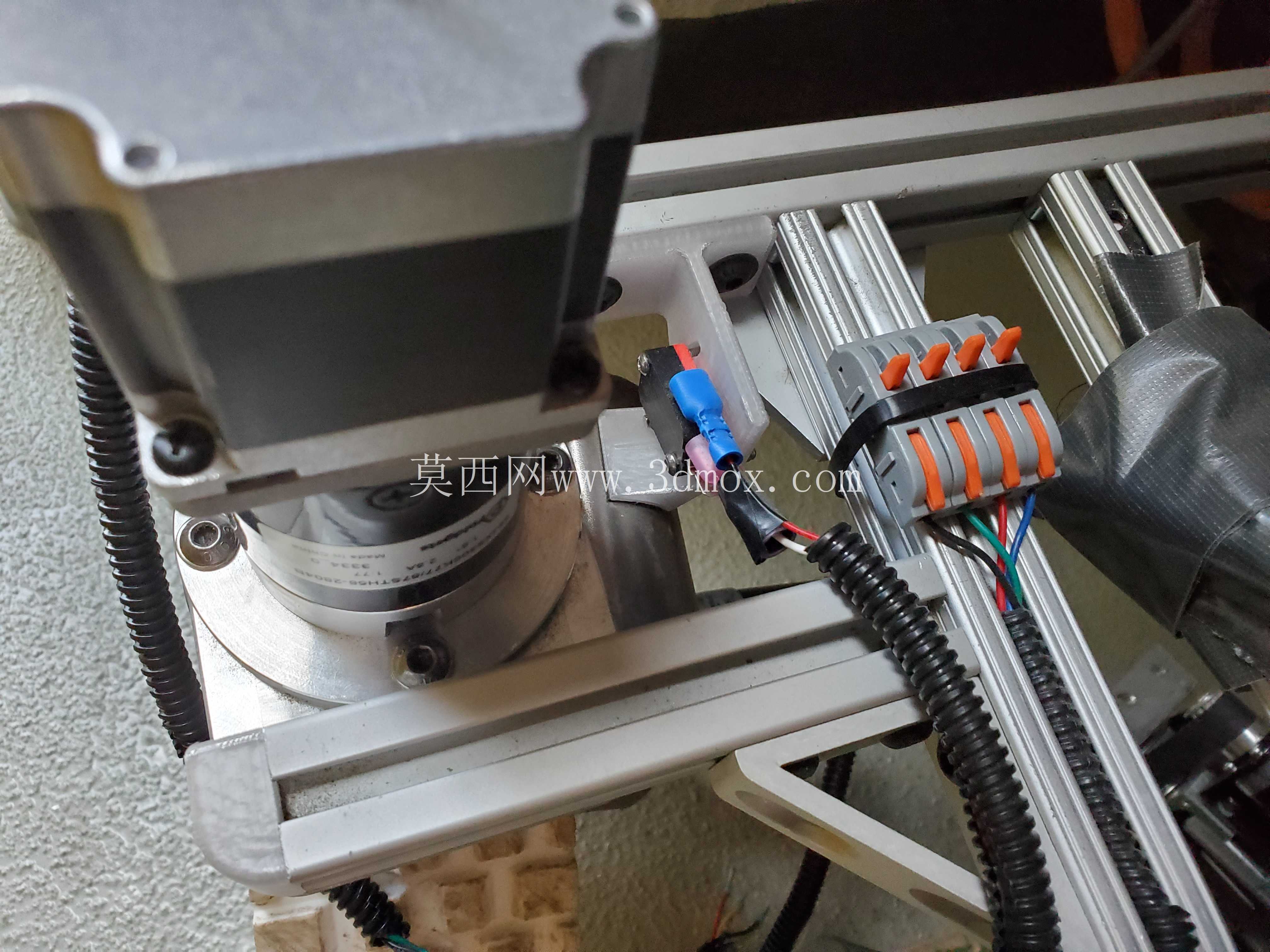 Rover 360度转向机构,四轮驱动,Auxetic 3D打印免充气轮胎
