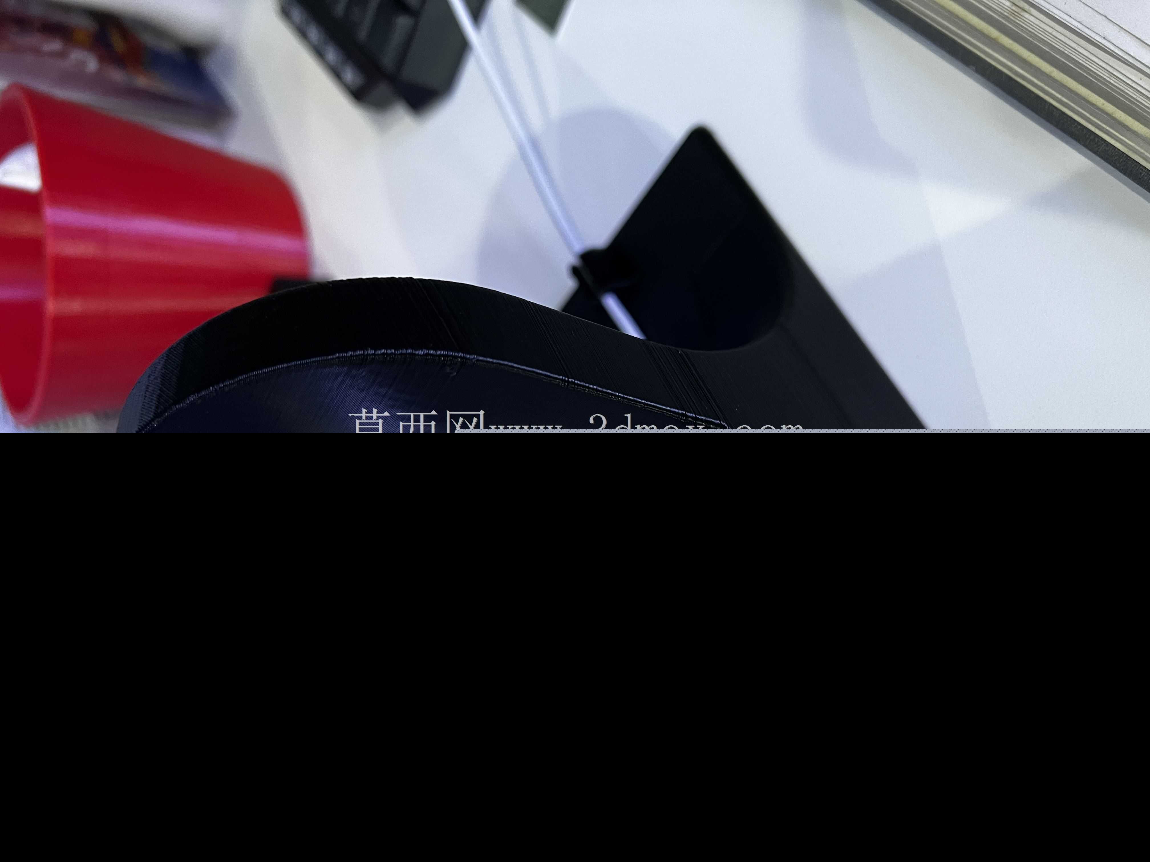 Ψһ��MagSafe���߳���iPhone 13 Pro�����15W Nest