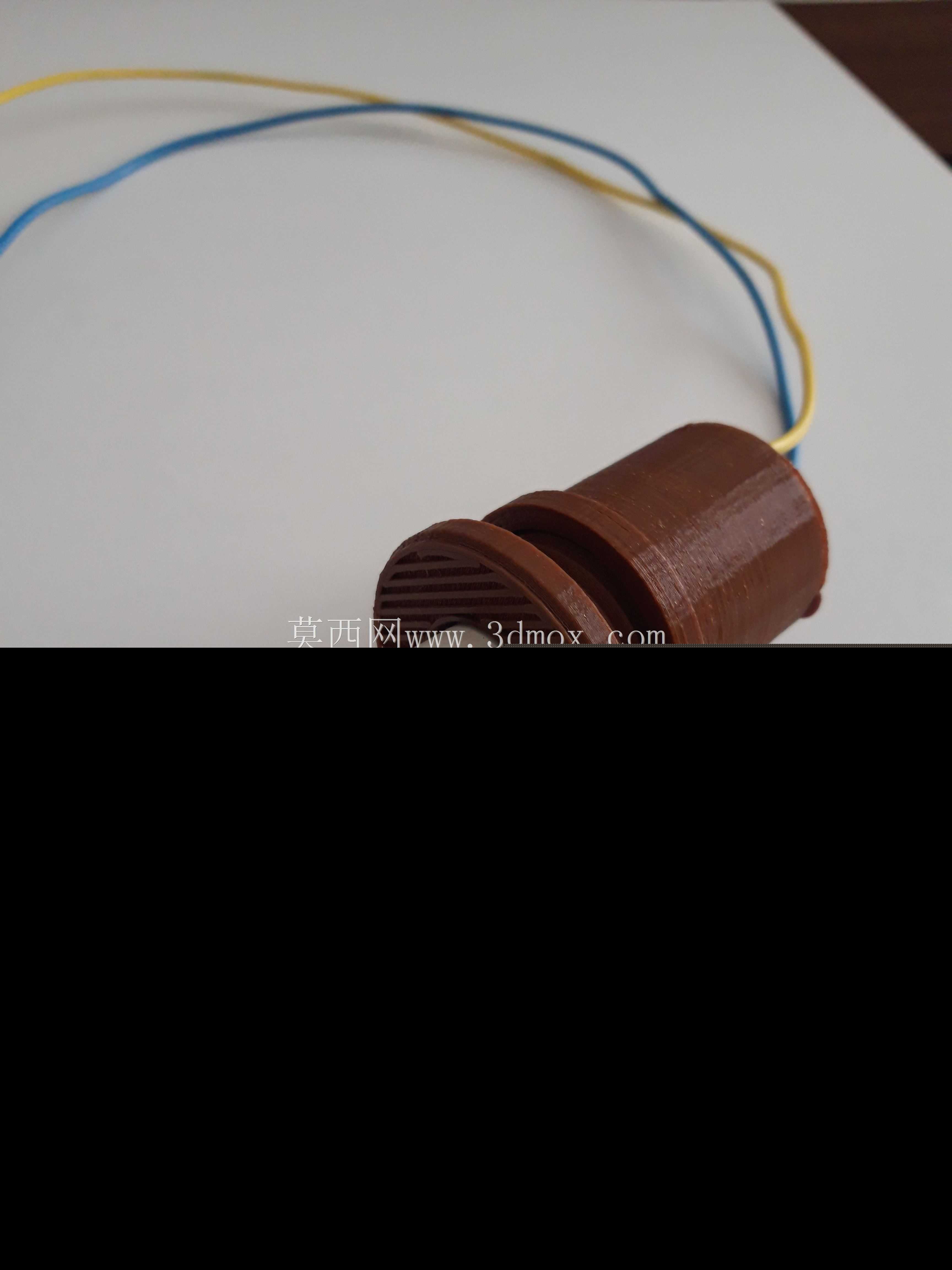 12V?akmakl?k Giri?i(12V点烟器插孔)