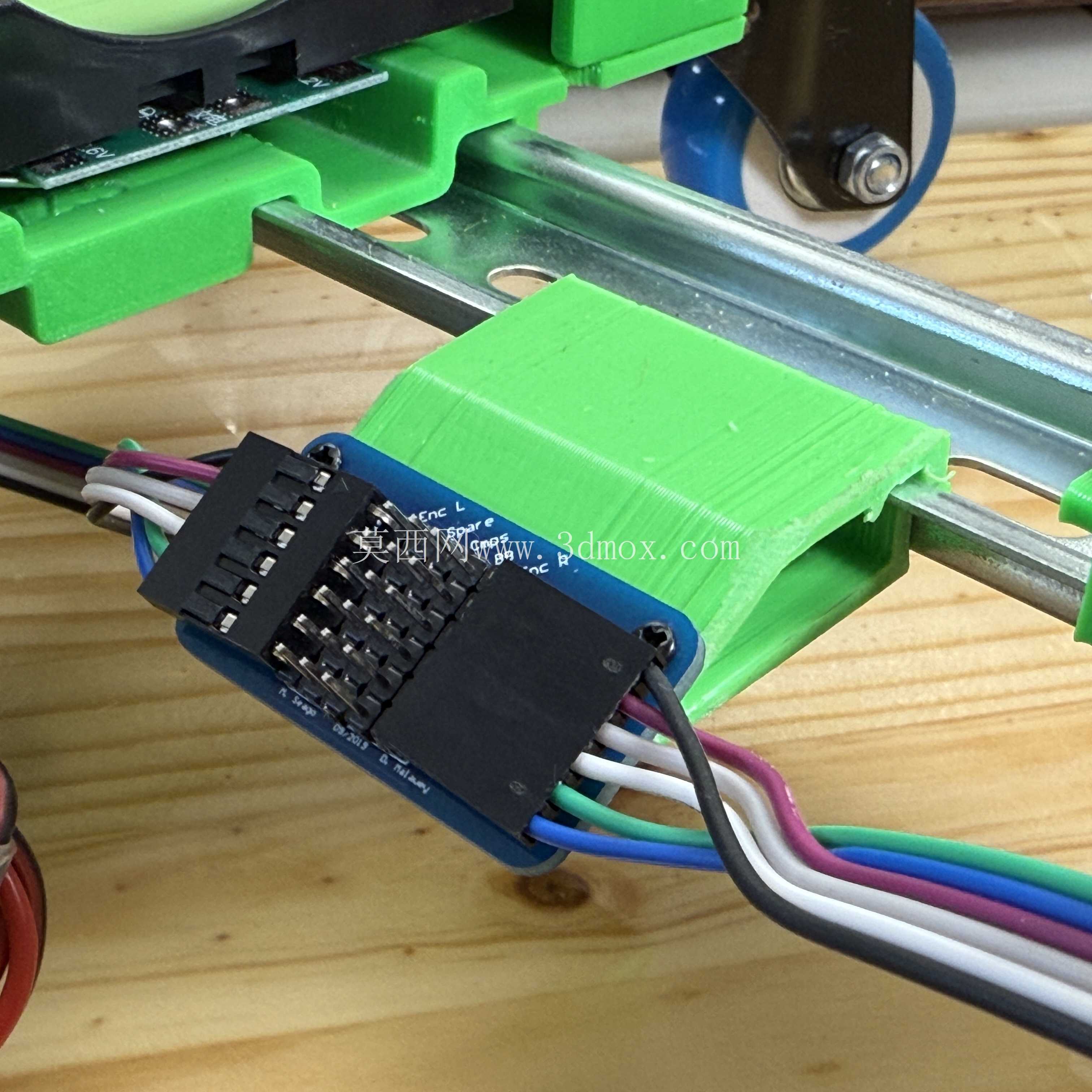 i2C_bus_bracket